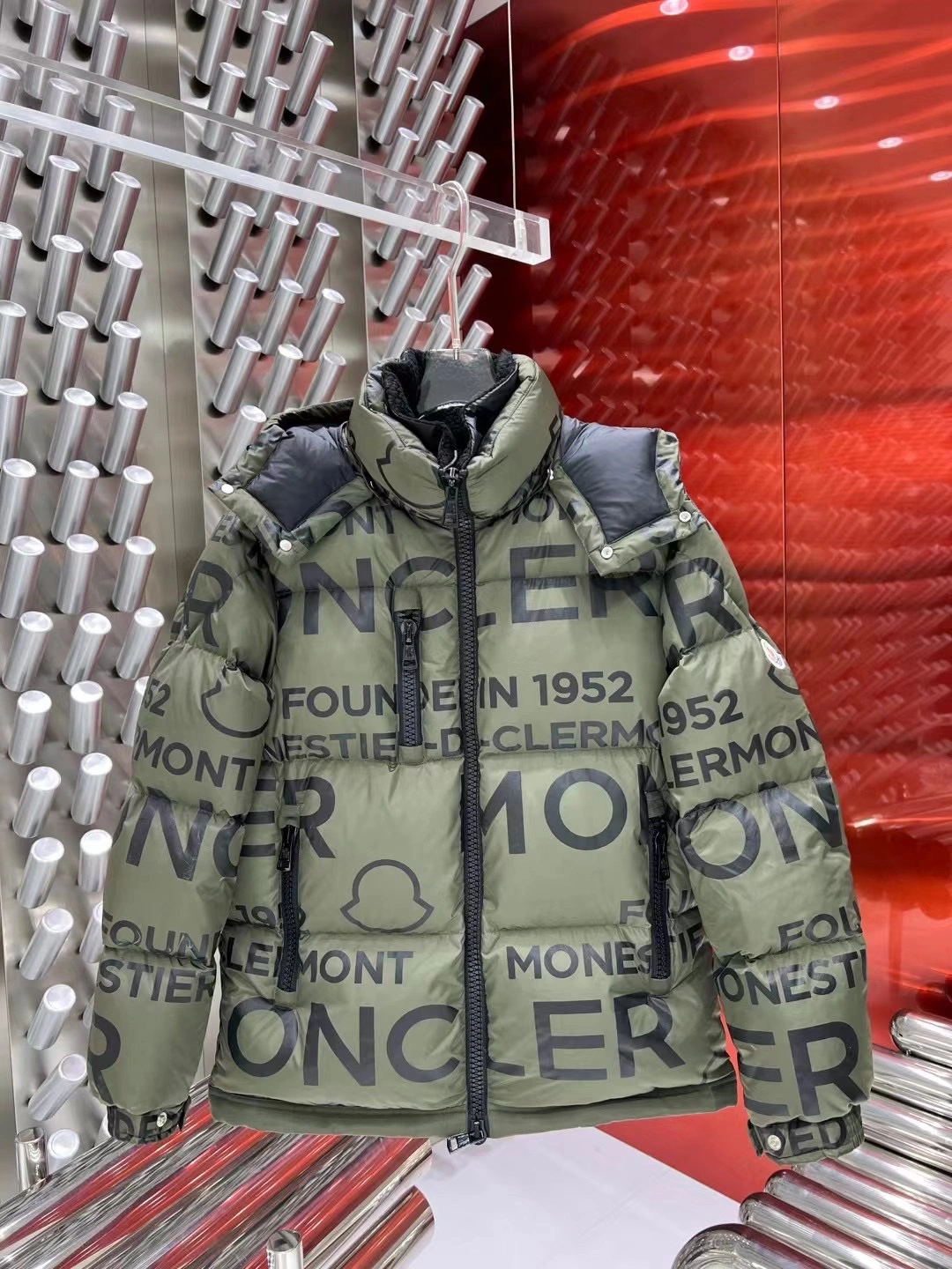 Moncler Down Jackets AllSeason 145616