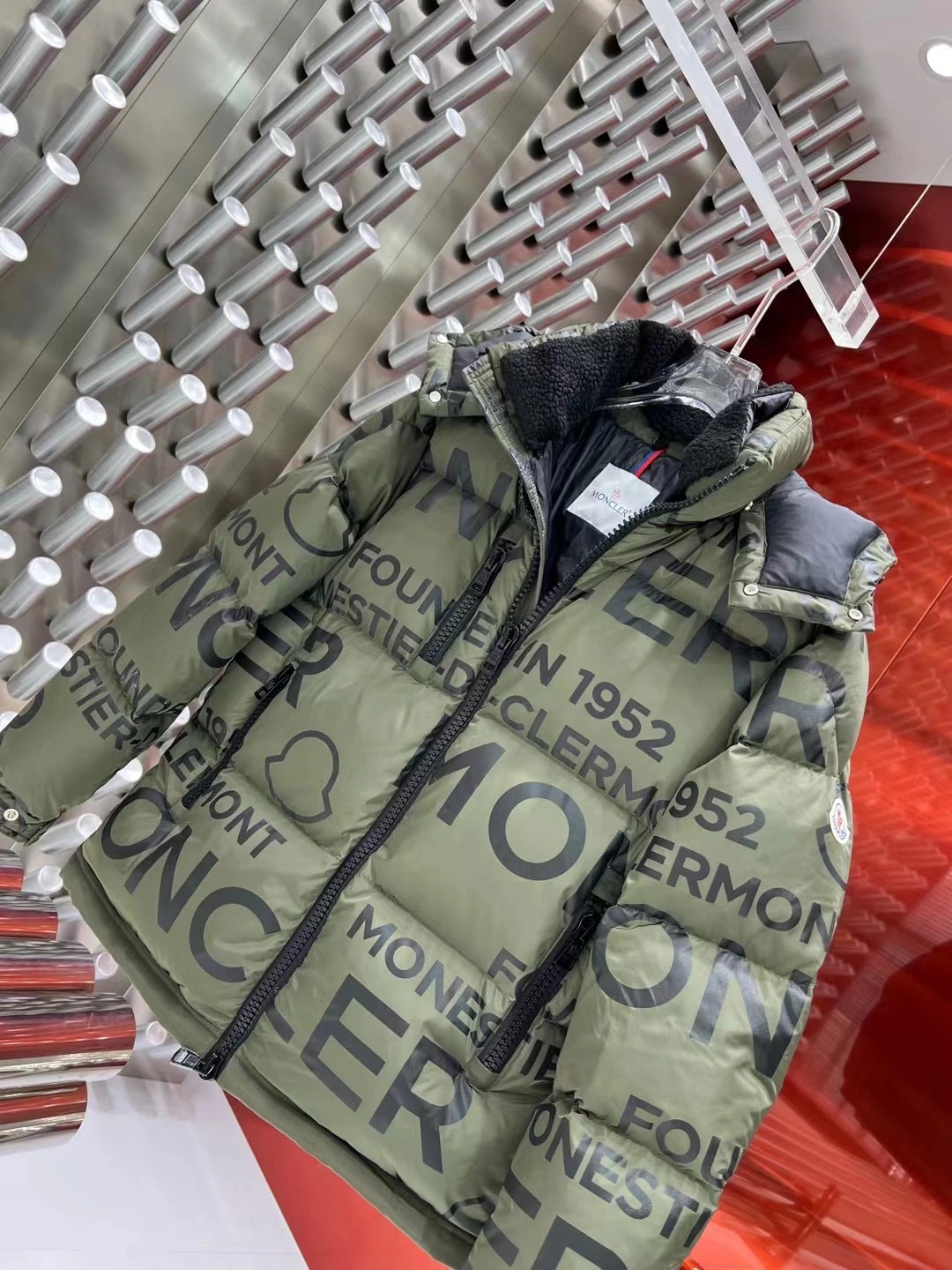 Moncler Down Jackets AllSeason 145616
