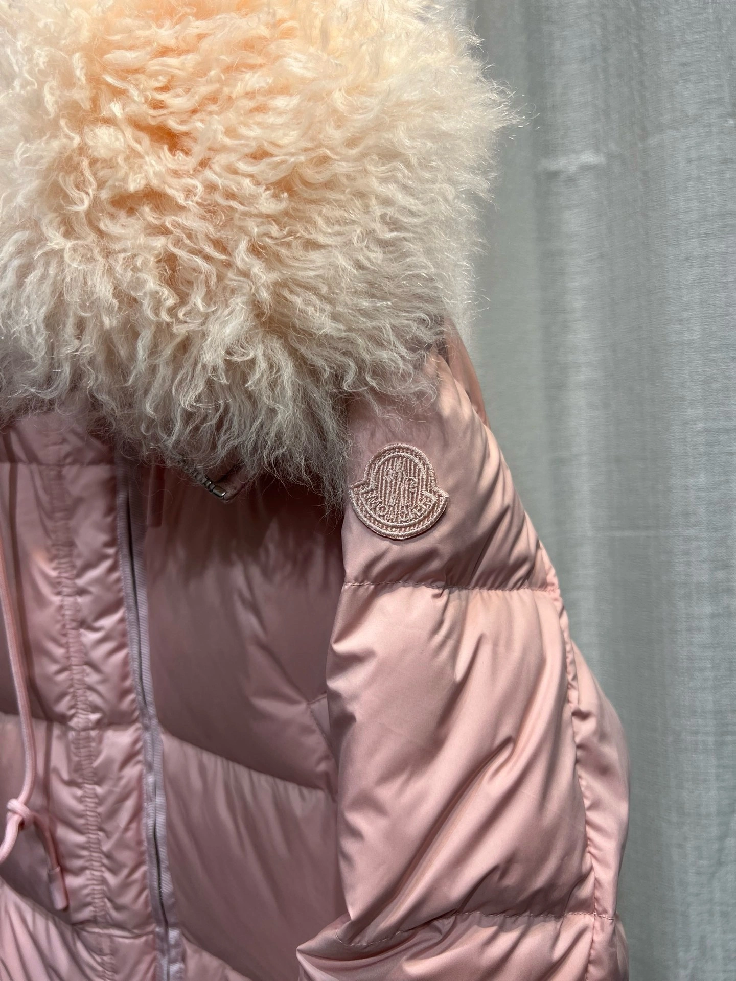 Moncler Down Jackets Comfortable 145628