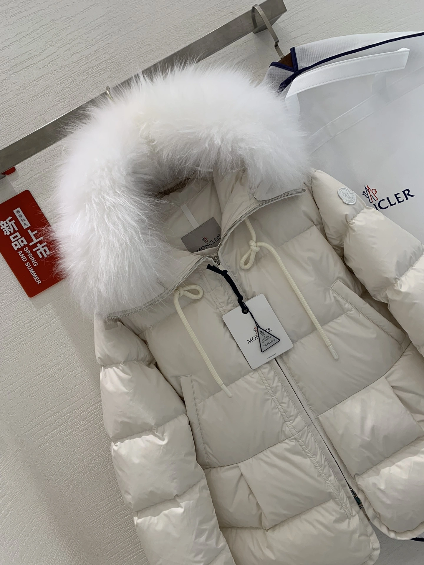 Bright Moncler Down Jackets 145618
