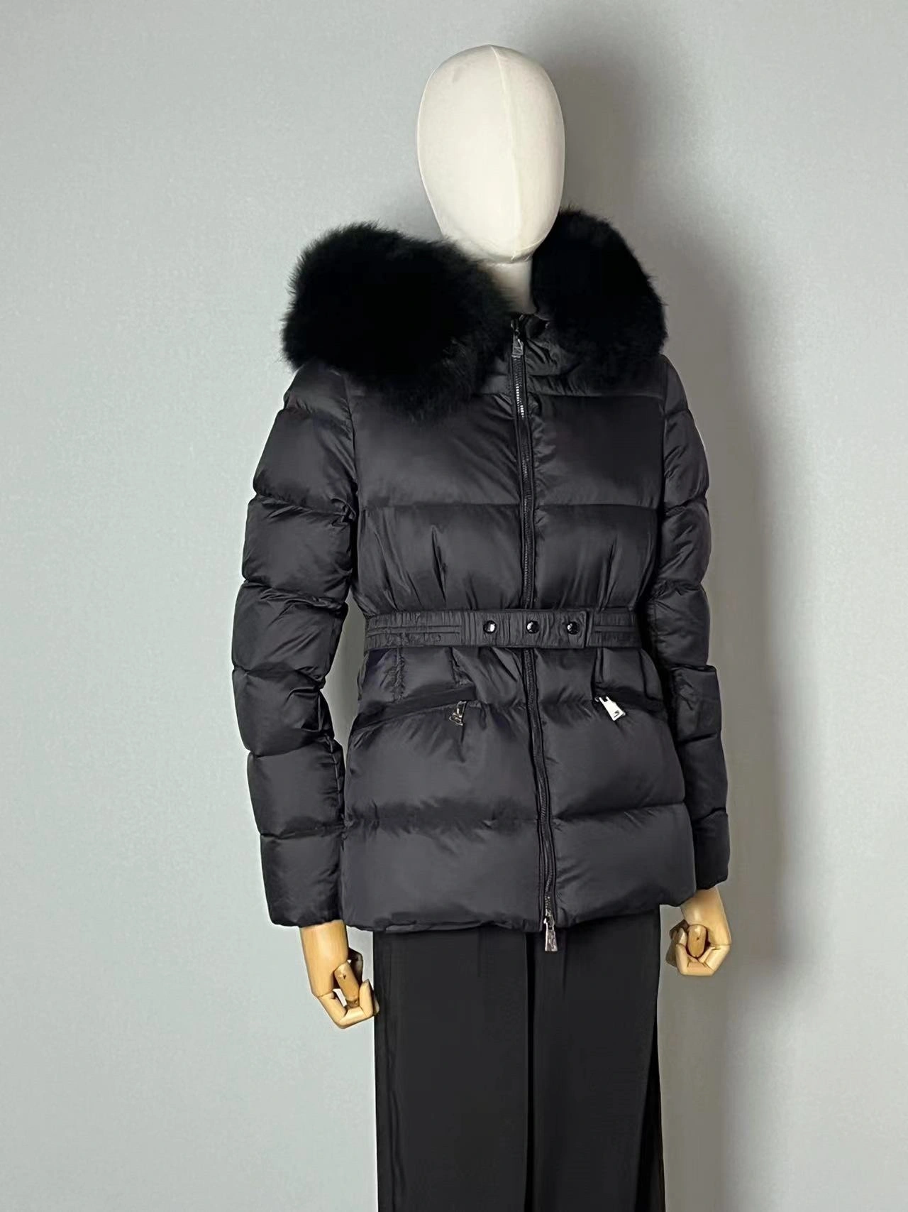 OdorResistant Moncler Down Jackets 145611