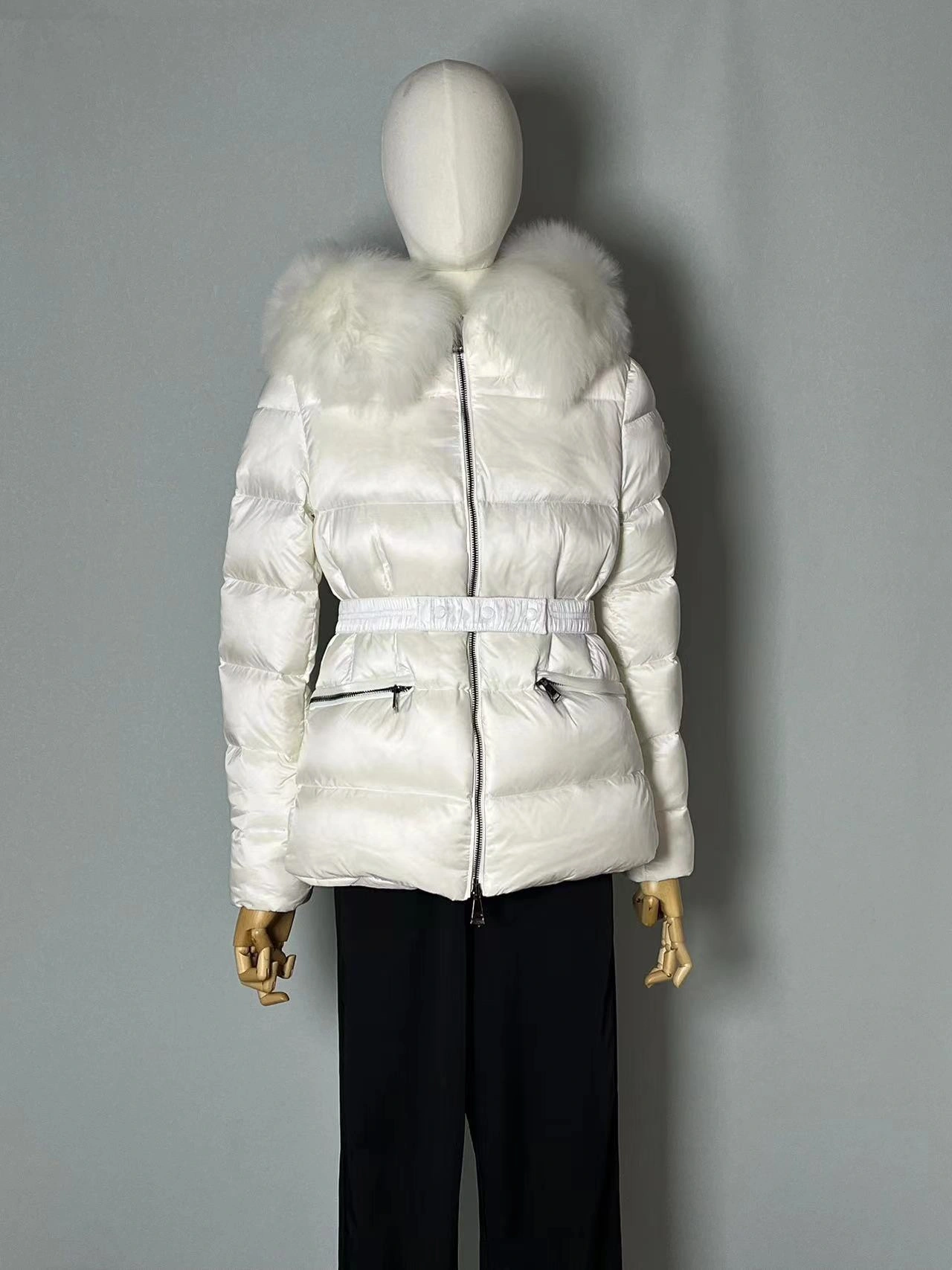 Moncler Down Jackets EyeCatching 145612