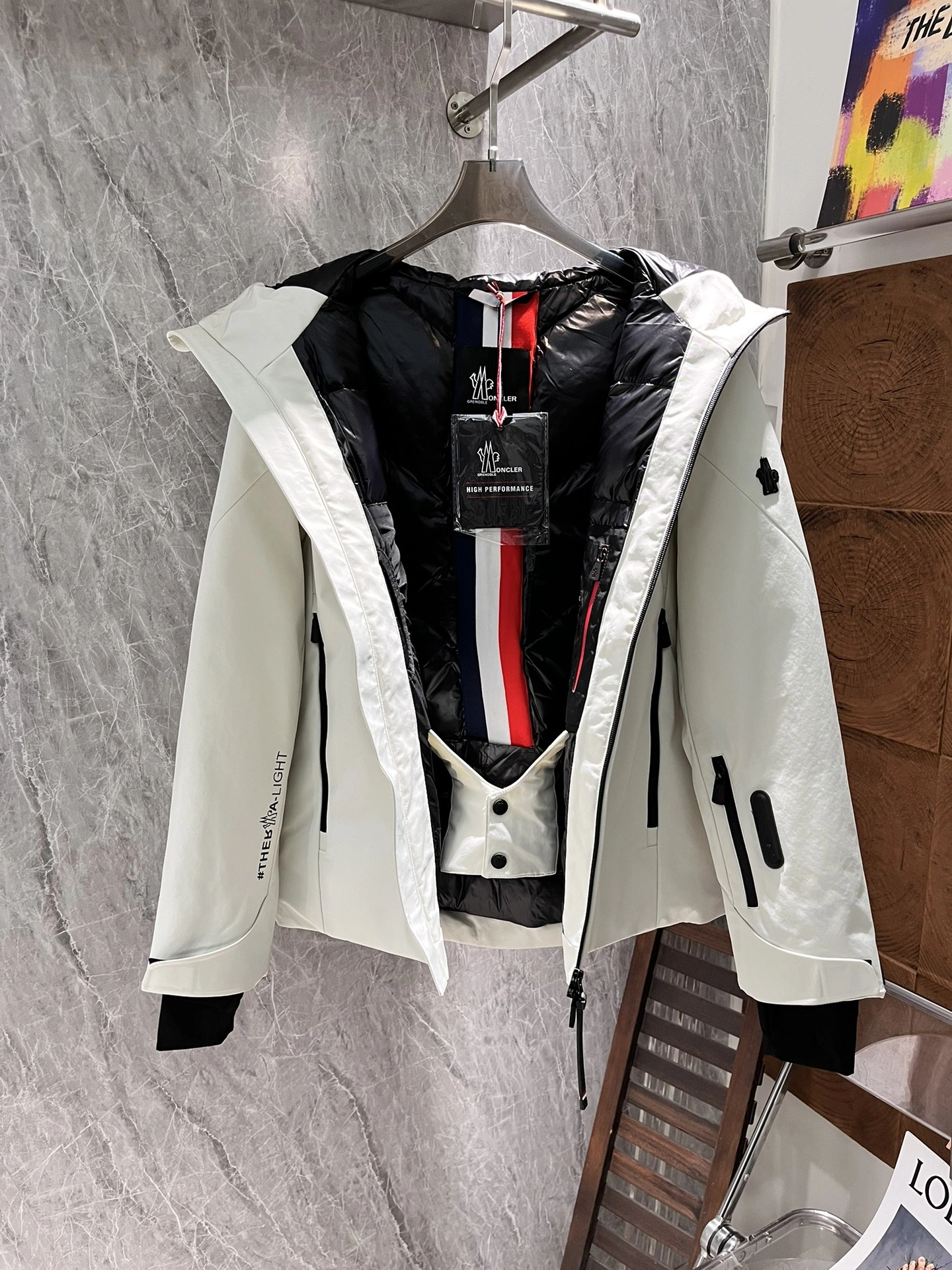 Moncler Down Jackets Versatile 145614