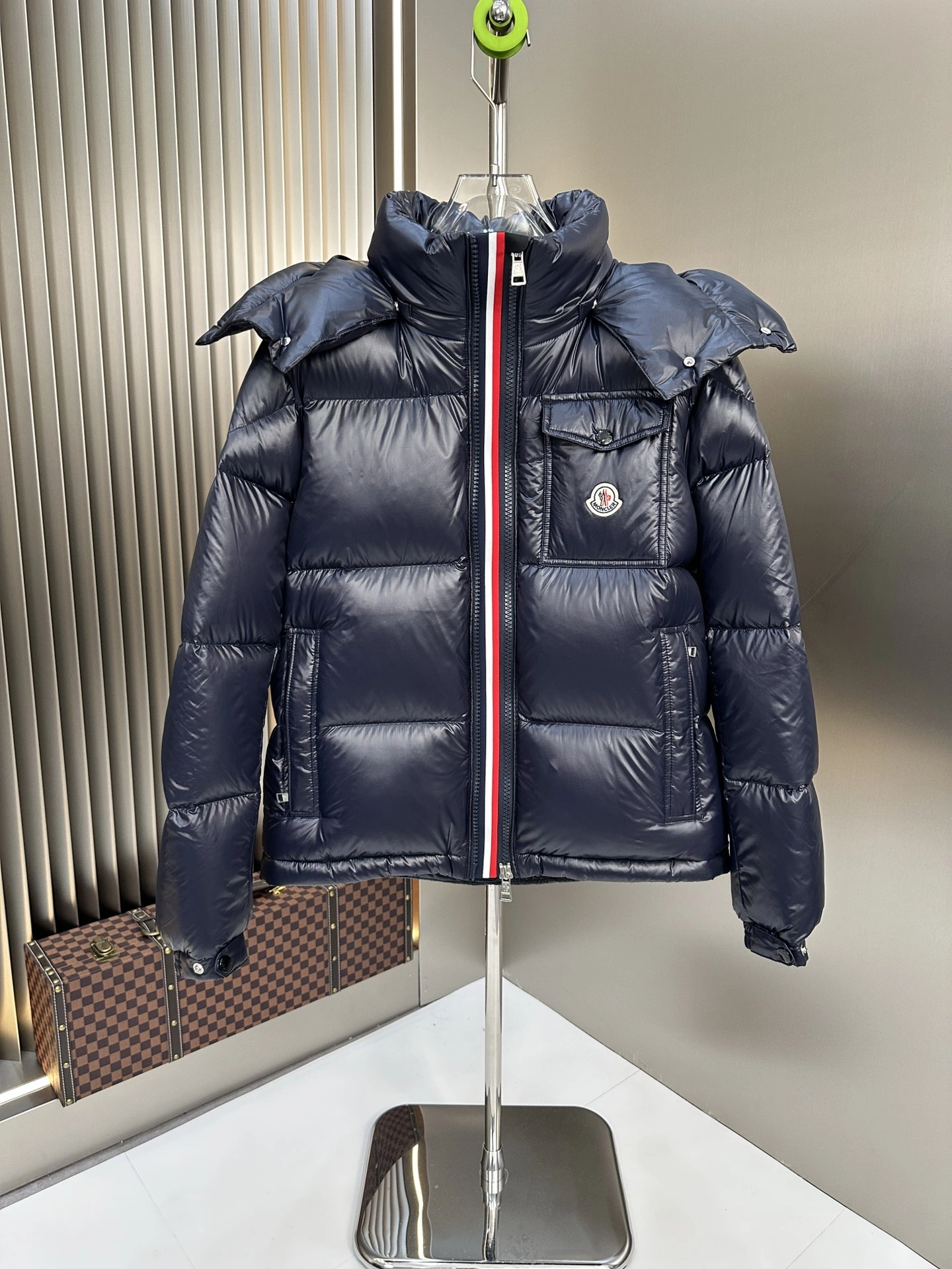 Moncler Down Jackets Contemporary 145605