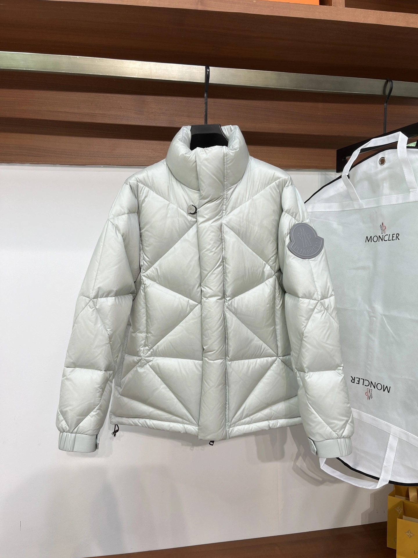 Moncler Down Jackets Stretchable 145604