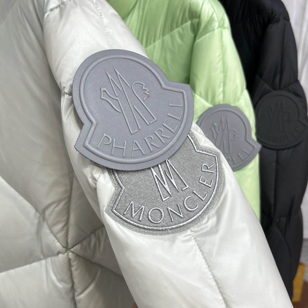 Moncler Down Jackets Stretchable 145604