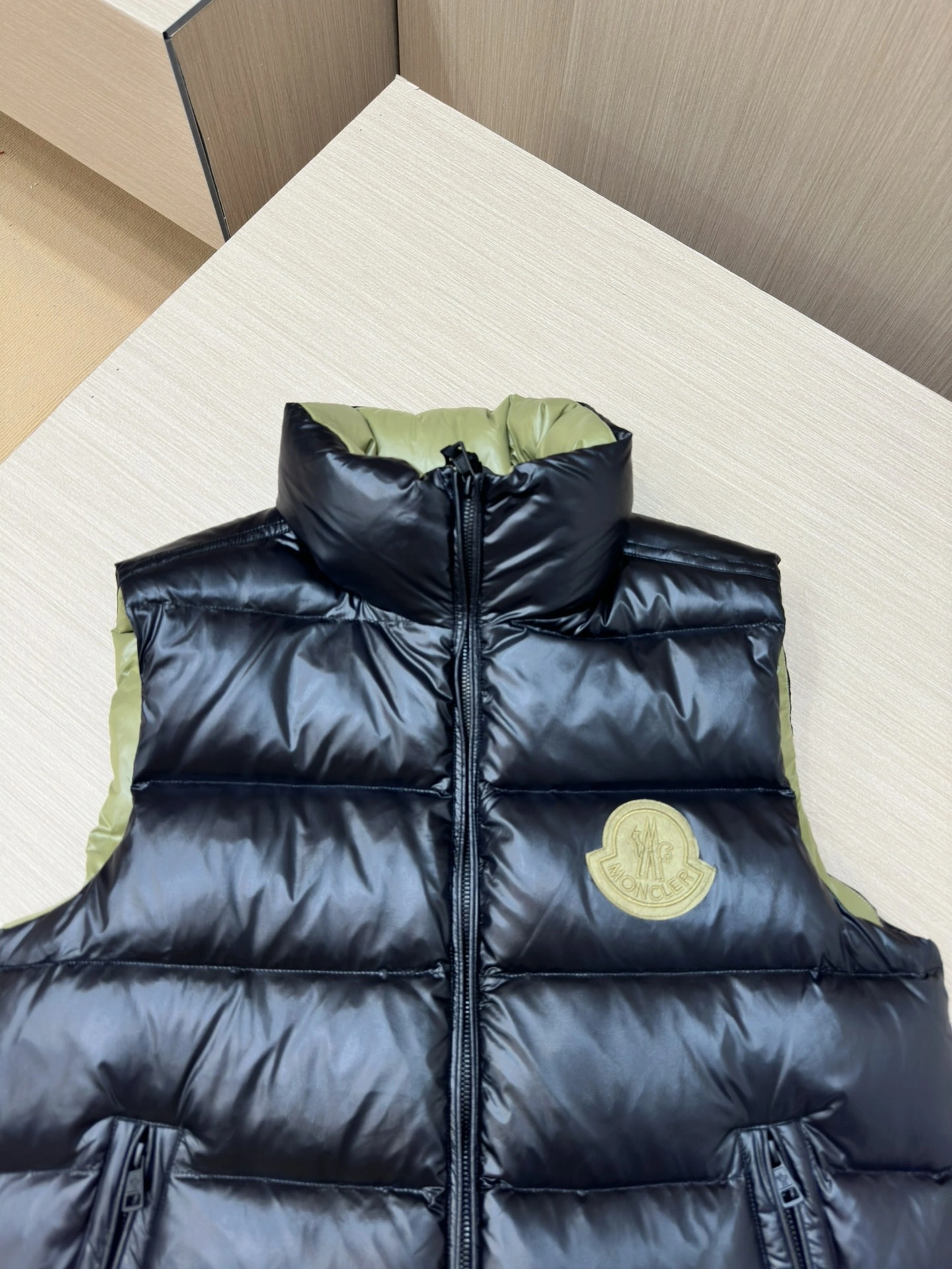UrbanChic Moncler Down Jackets 145602