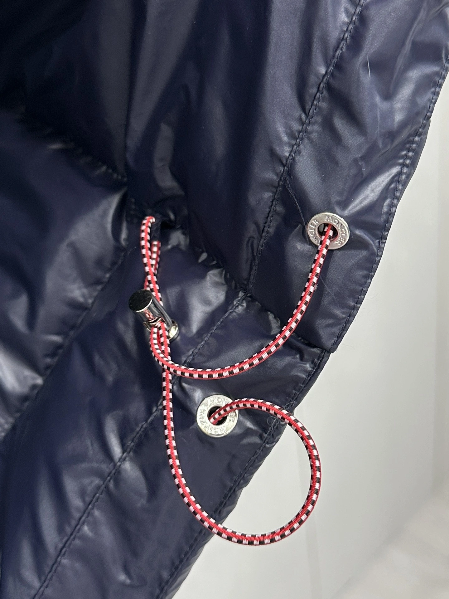 Moncler Down Jackets SmoothTexture 145597