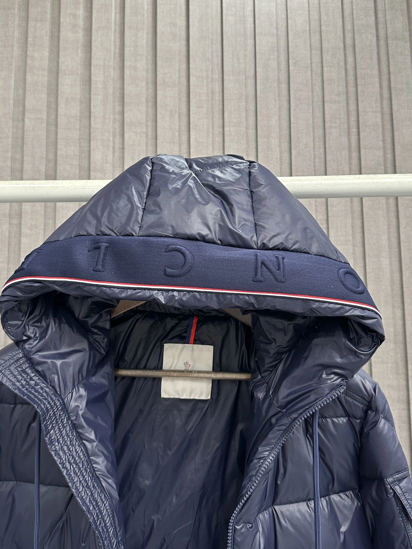 Moncler Down Jackets SmoothTexture 145597