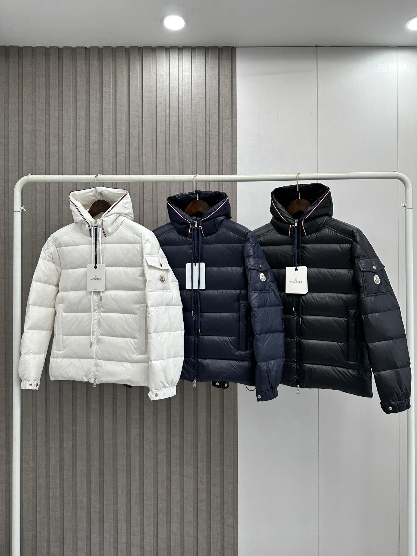 RelaxedFit Moncler Down Jackets 145596