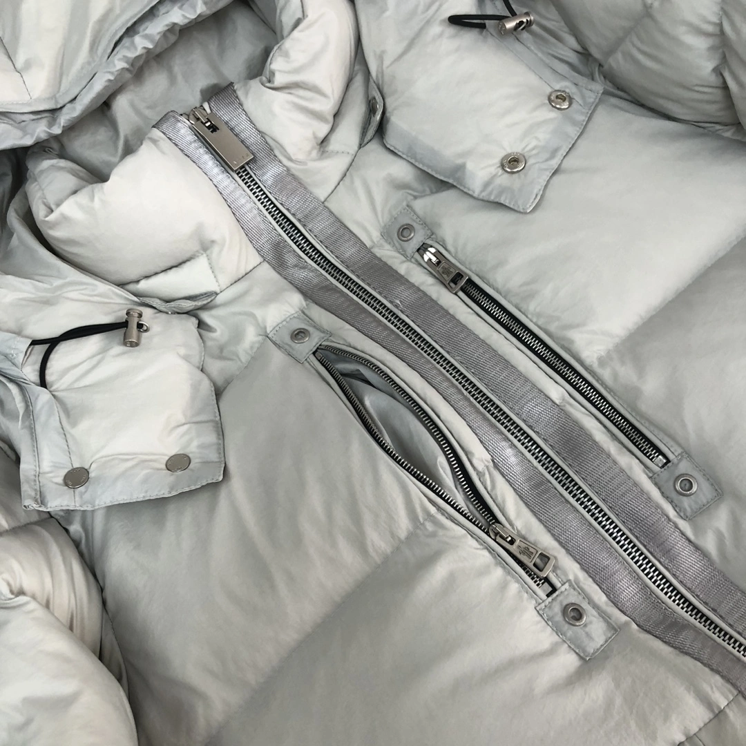 EyeCatching Moncler Down Jackets 145591