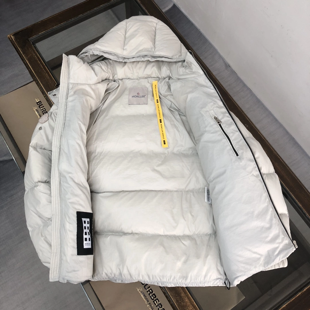 EyeCatching Moncler Down Jackets 145591