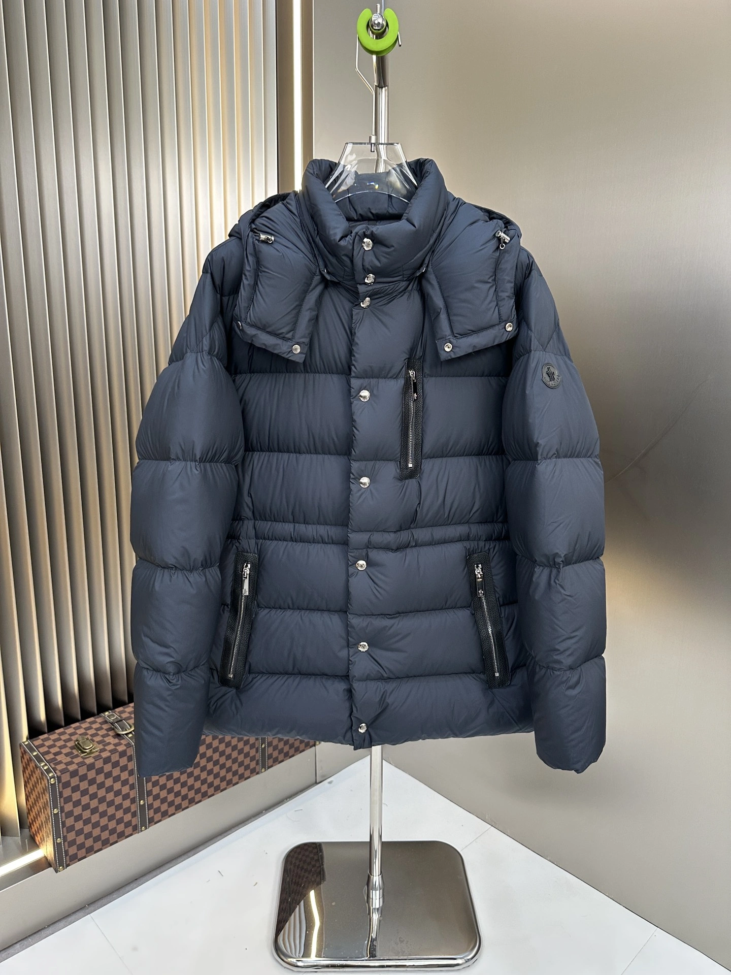 Premium Moncler Down Jackets 145588
