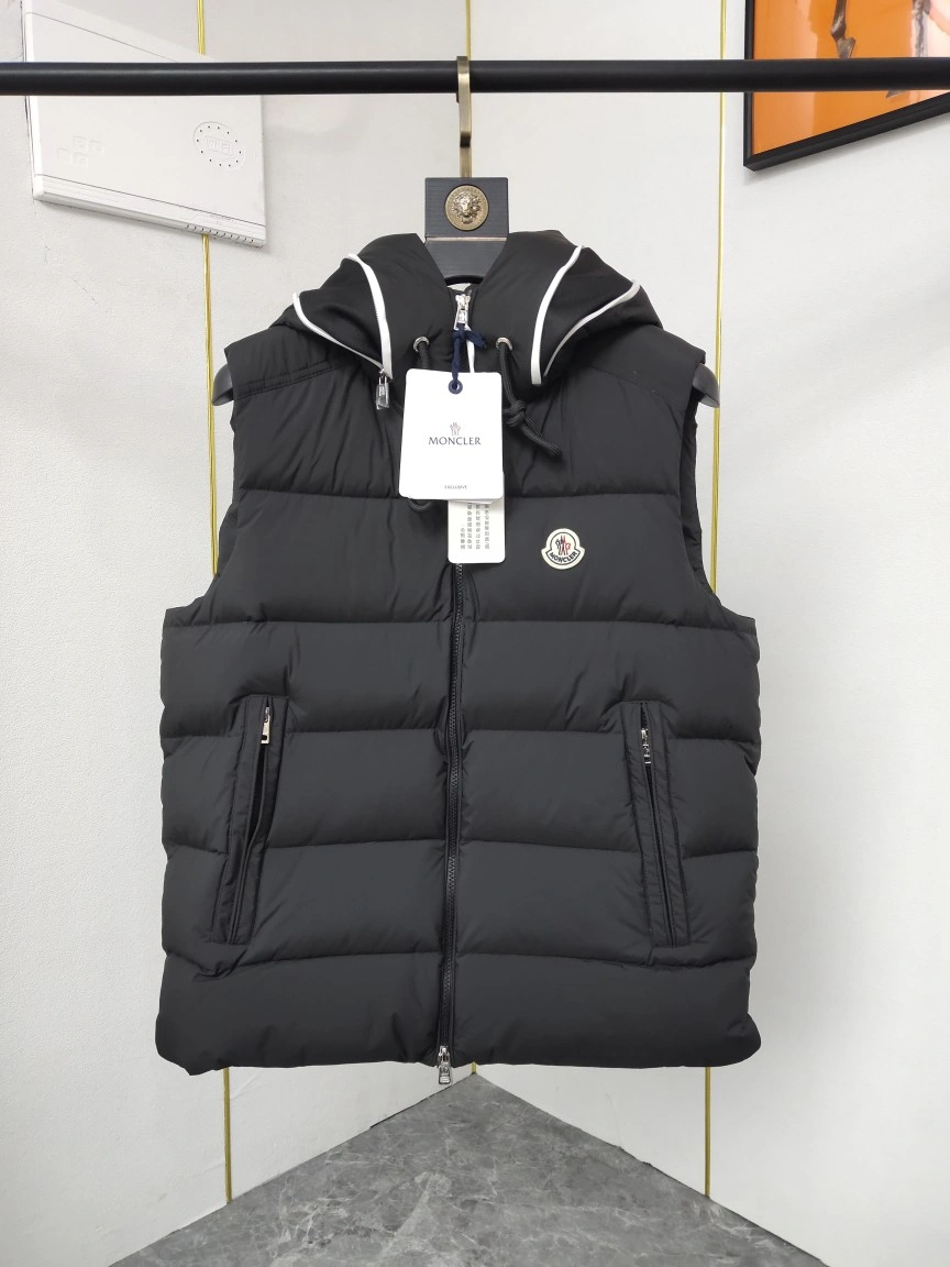 Moncler Down Jackets Durable 145595