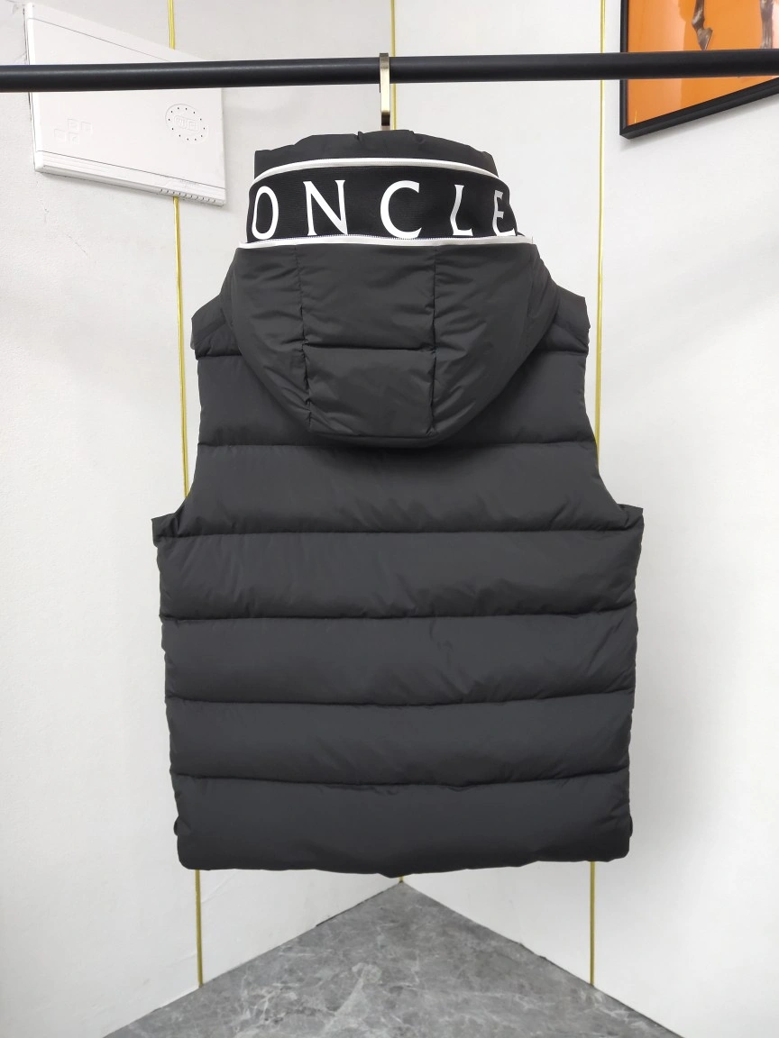 Moncler Down Jackets Durable 145595