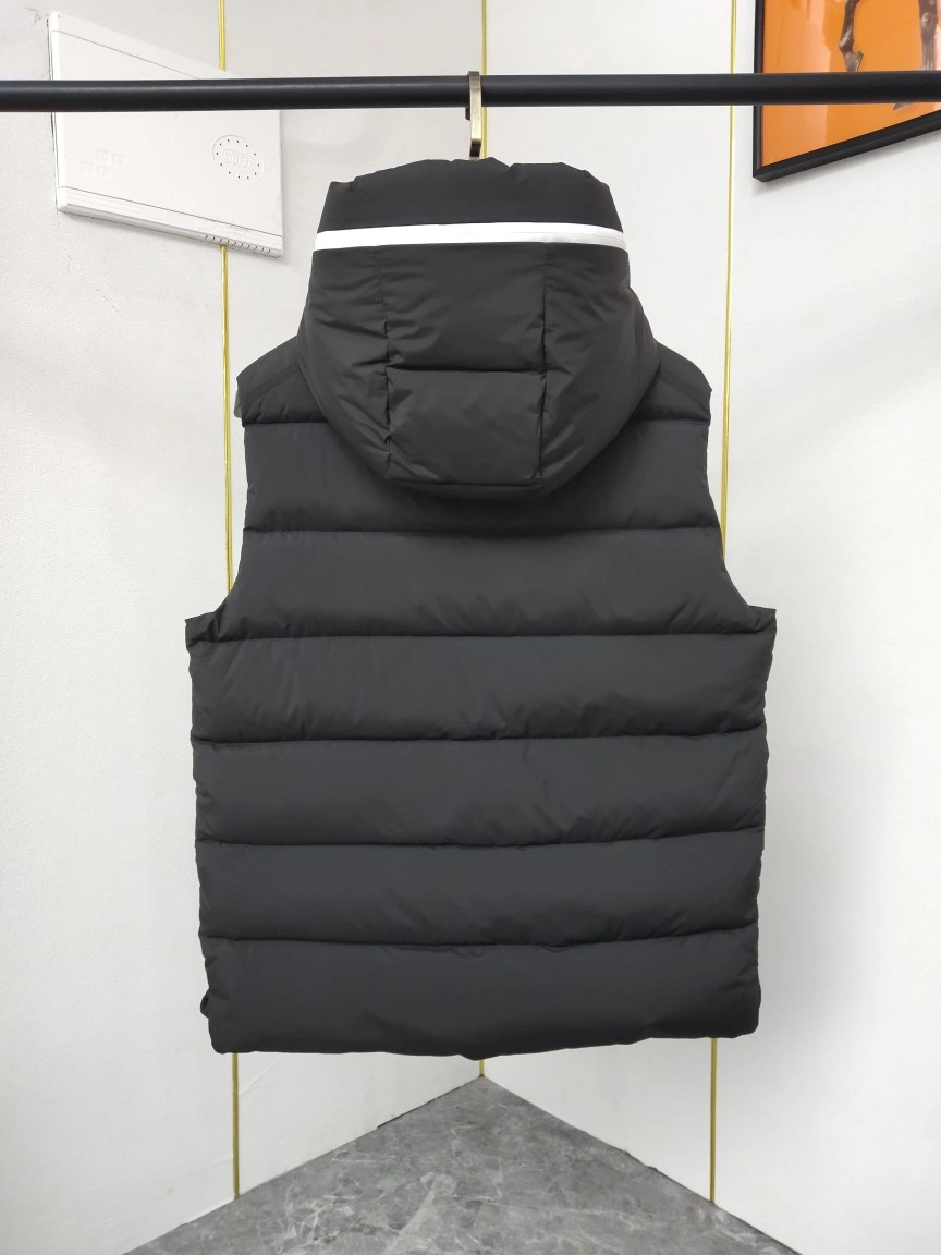 Moncler Down Jackets Durable 145595