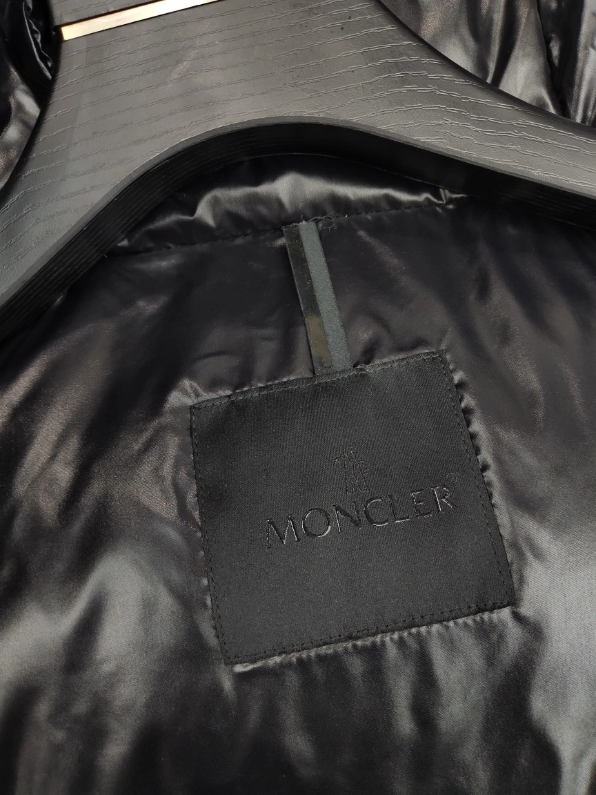 Moncler Down Jackets Unisex 145571