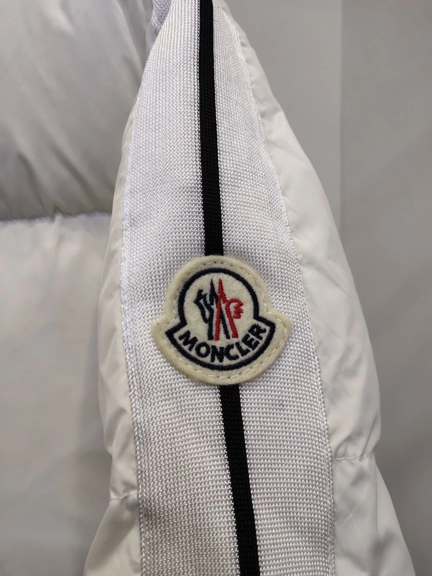 Moncler Down Jackets ModernLook 145577