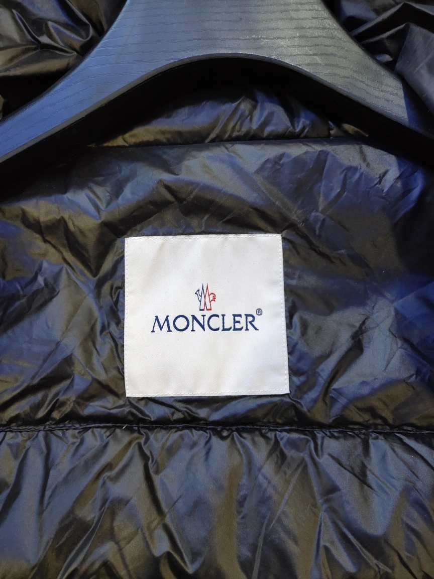 MultiPurpose Moncler Down Jackets 145594