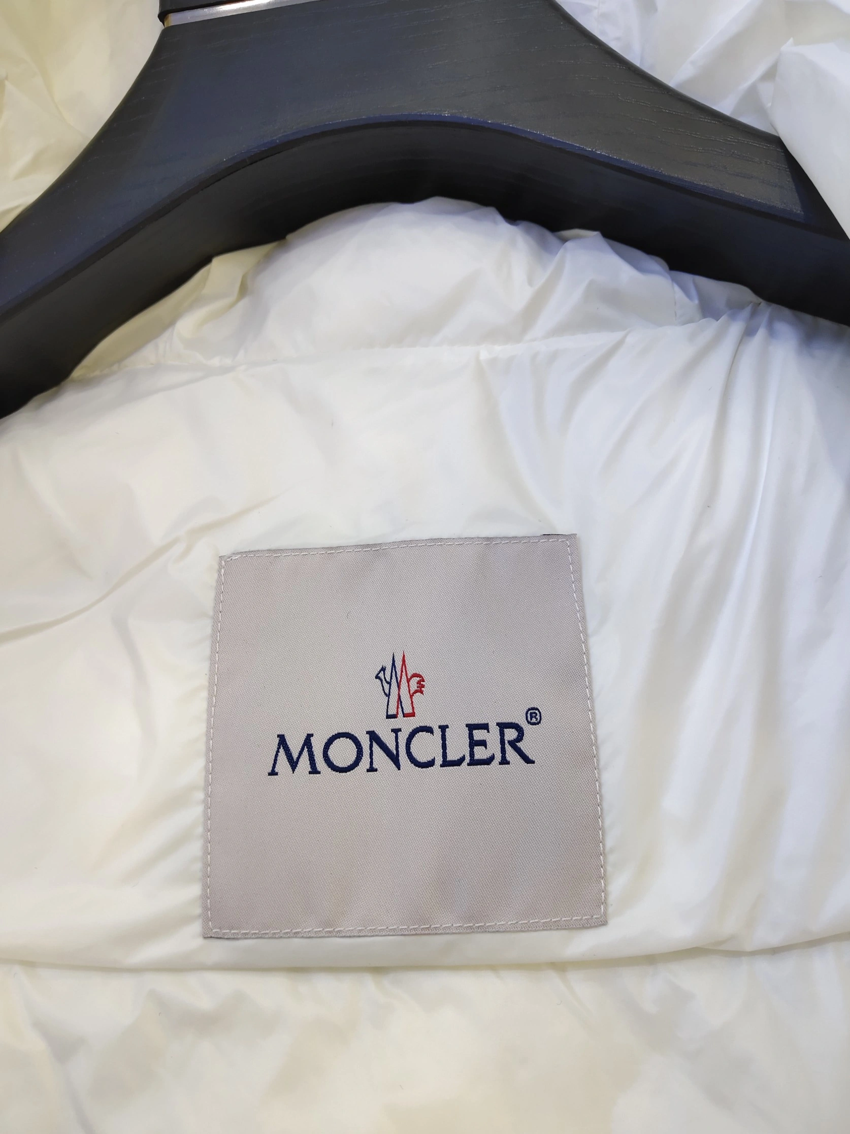 Moncler Down Jackets HighPerformance 145592