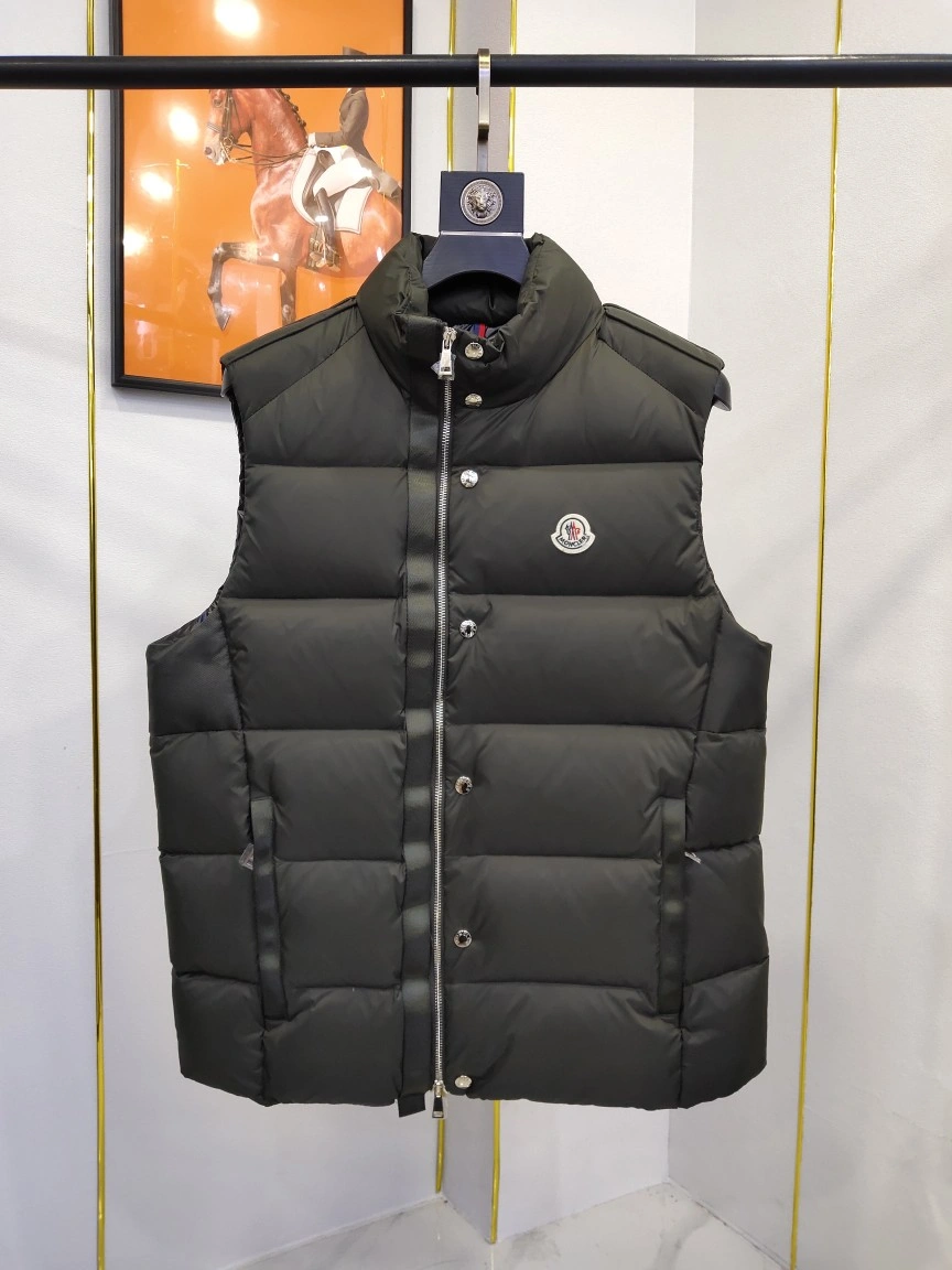Fashionable Moncler Down Jackets 145581