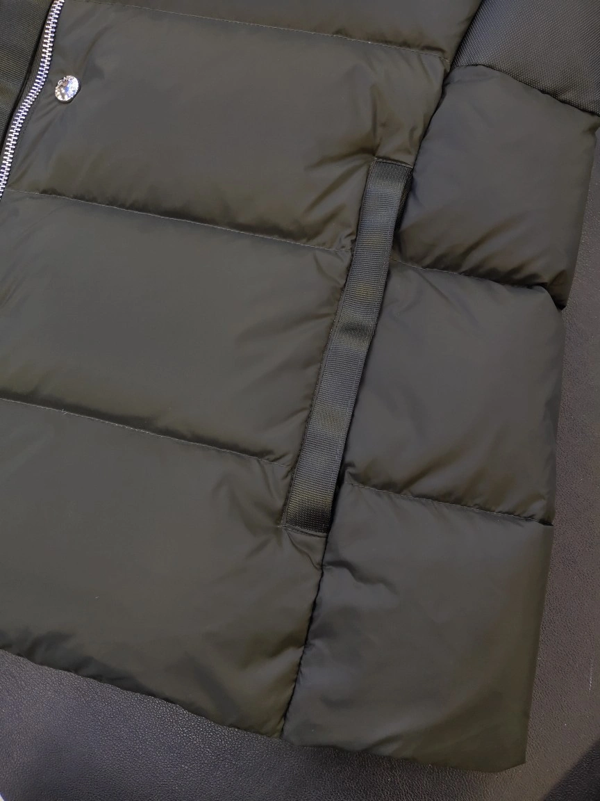 Fashionable Moncler Down Jackets 145581