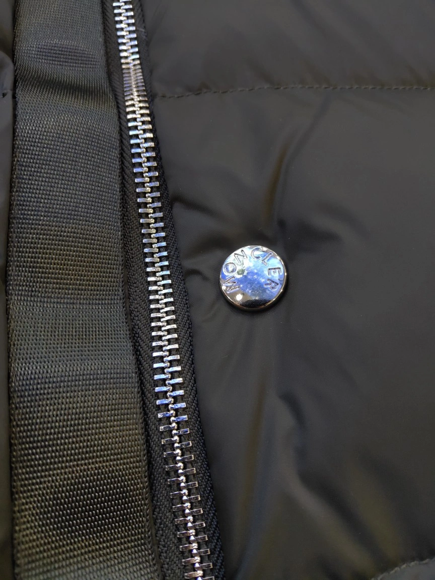 Fashionable Moncler Down Jackets 145581