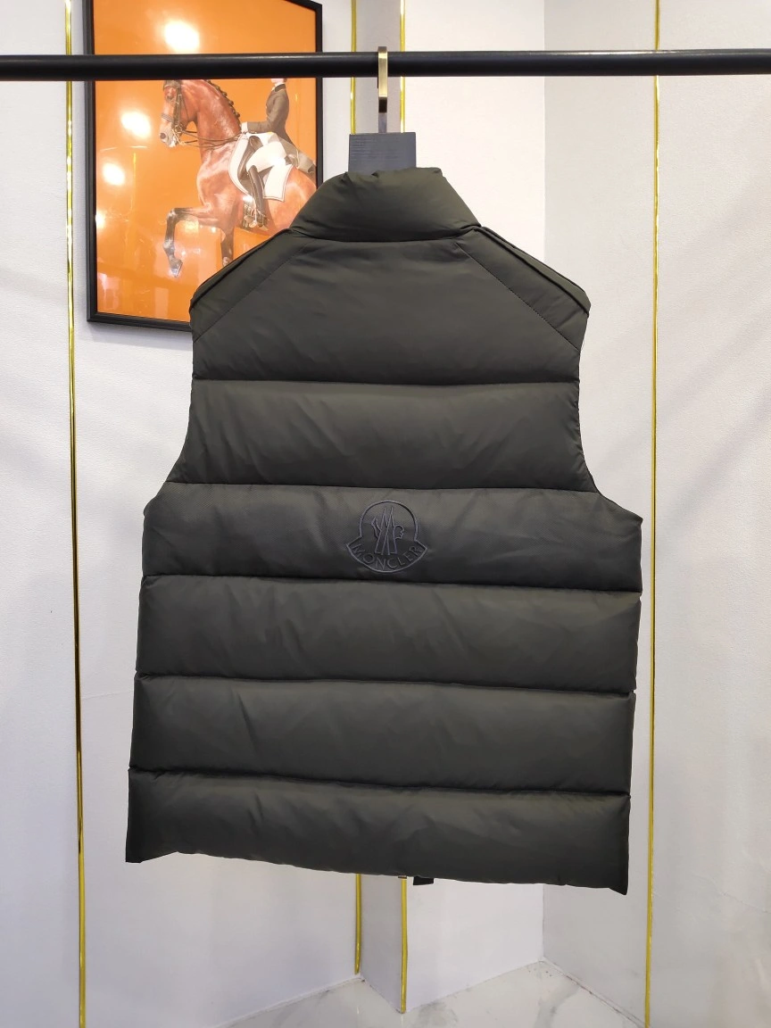 Fashionable Moncler Down Jackets 145581