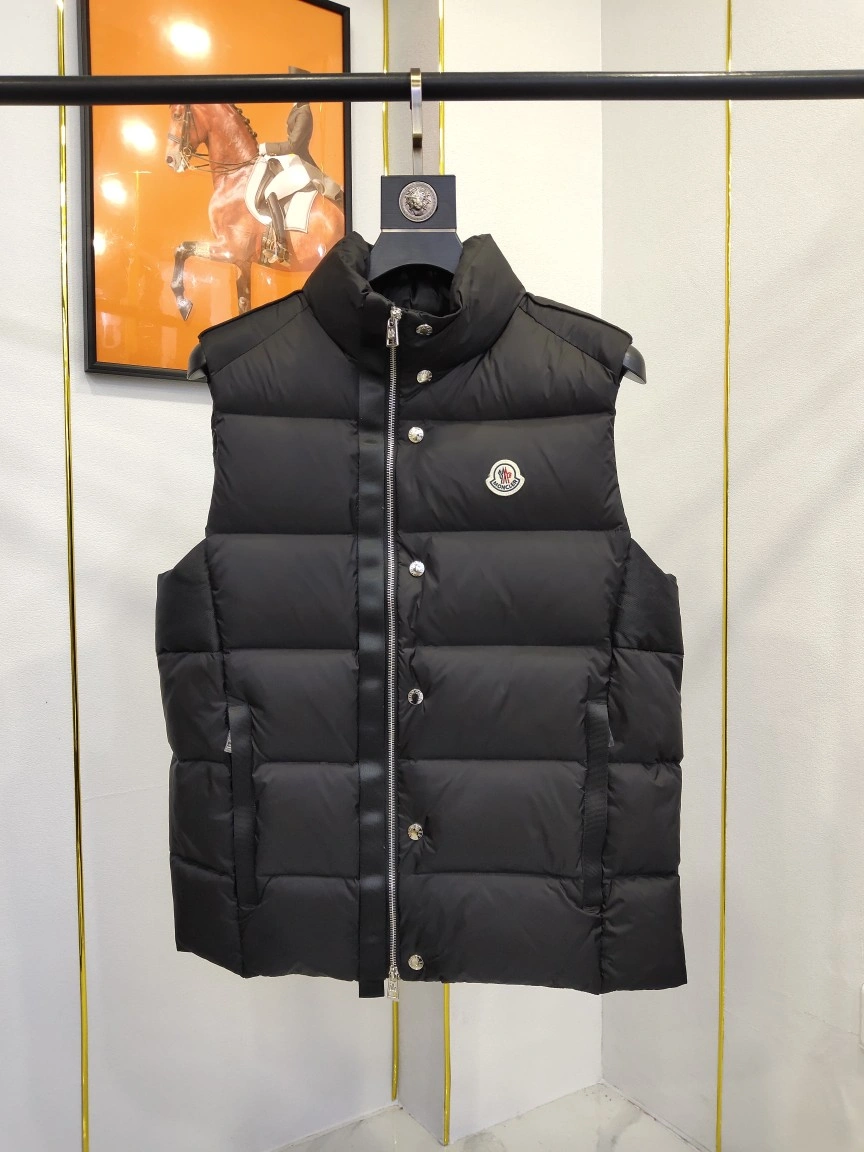 Moncler Down Jackets Breathable 145569