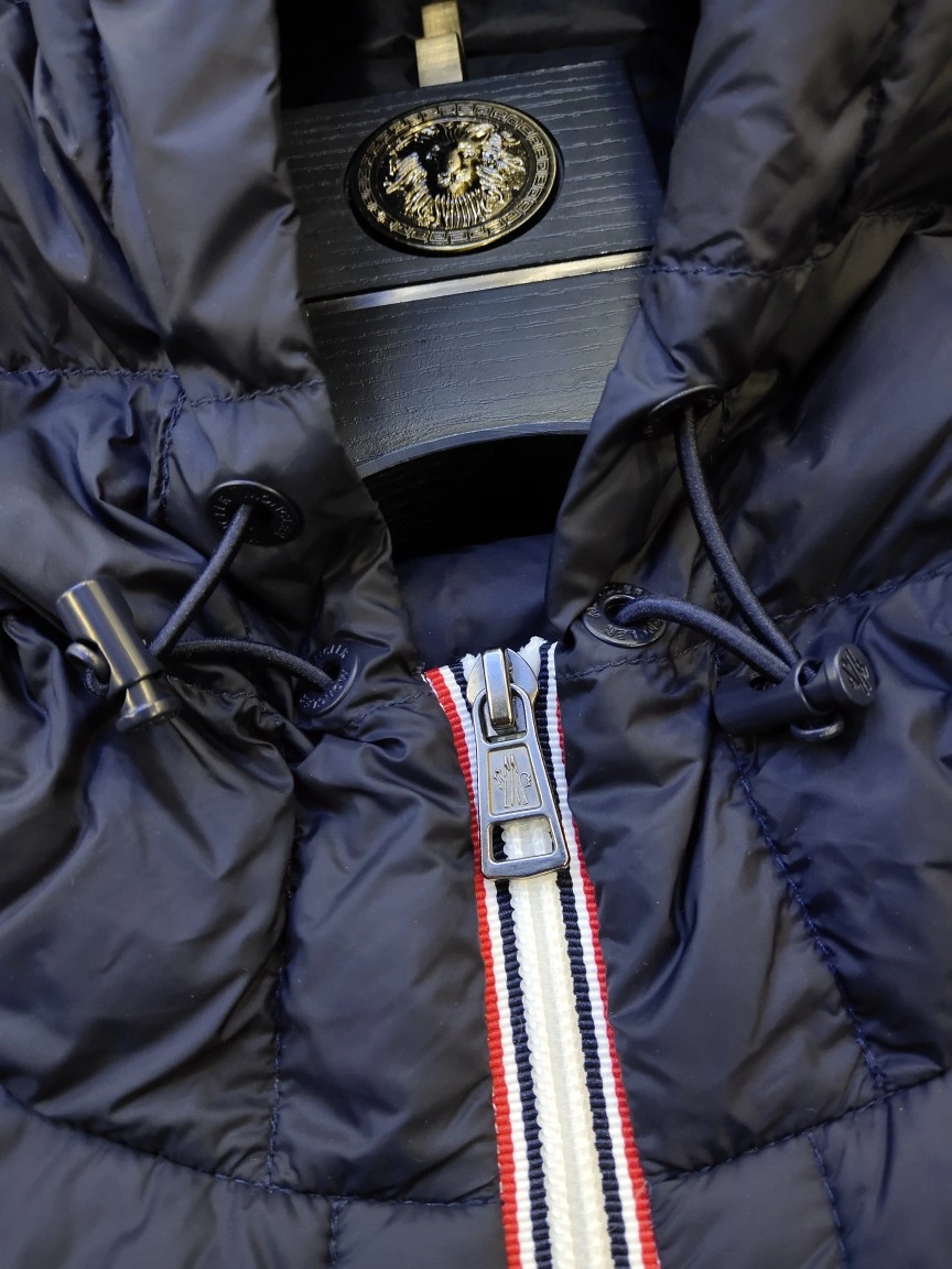 Moncler Down Jackets FreshLook 145564