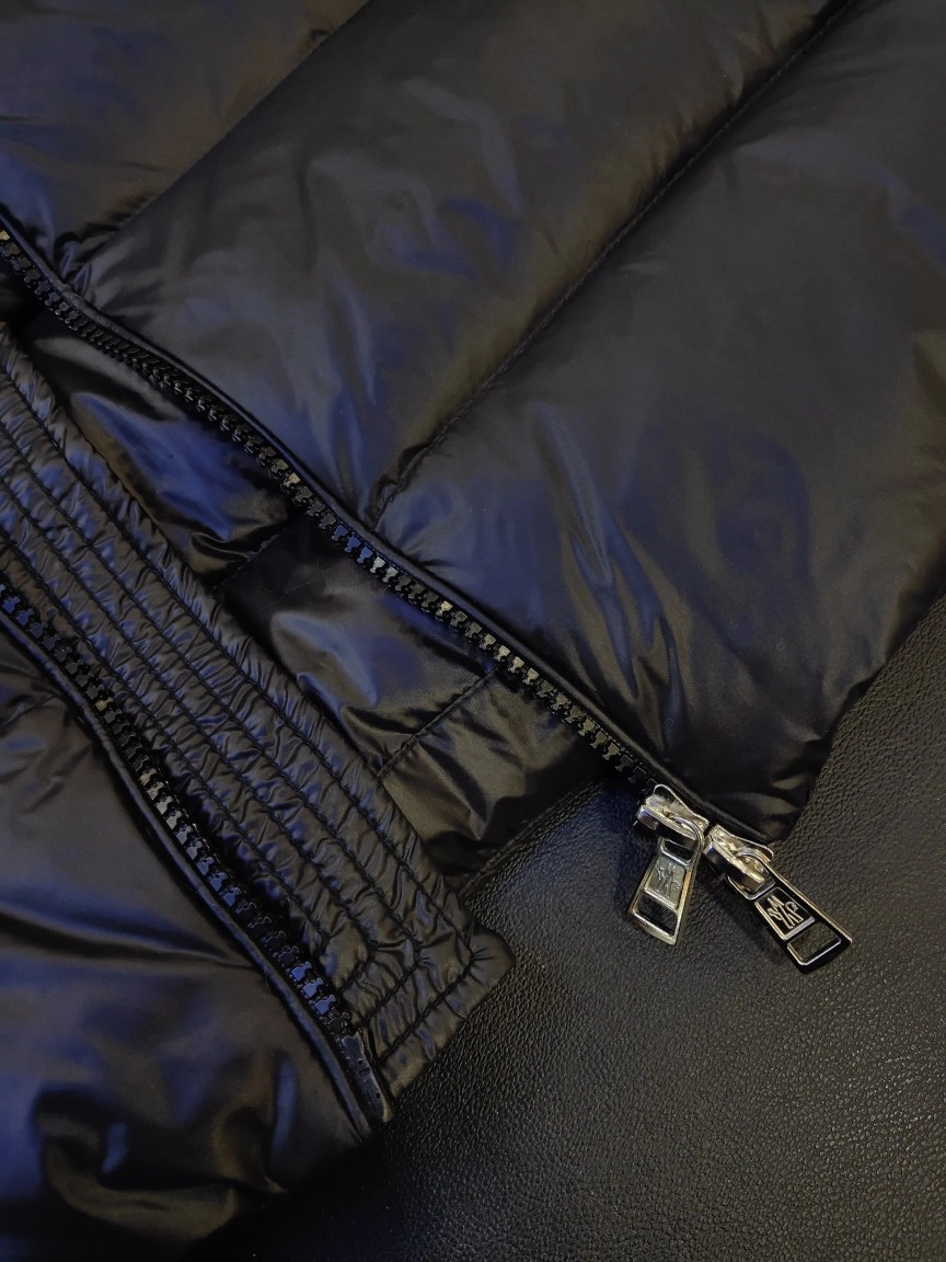 EasyMatch Moncler Down Jackets 145572