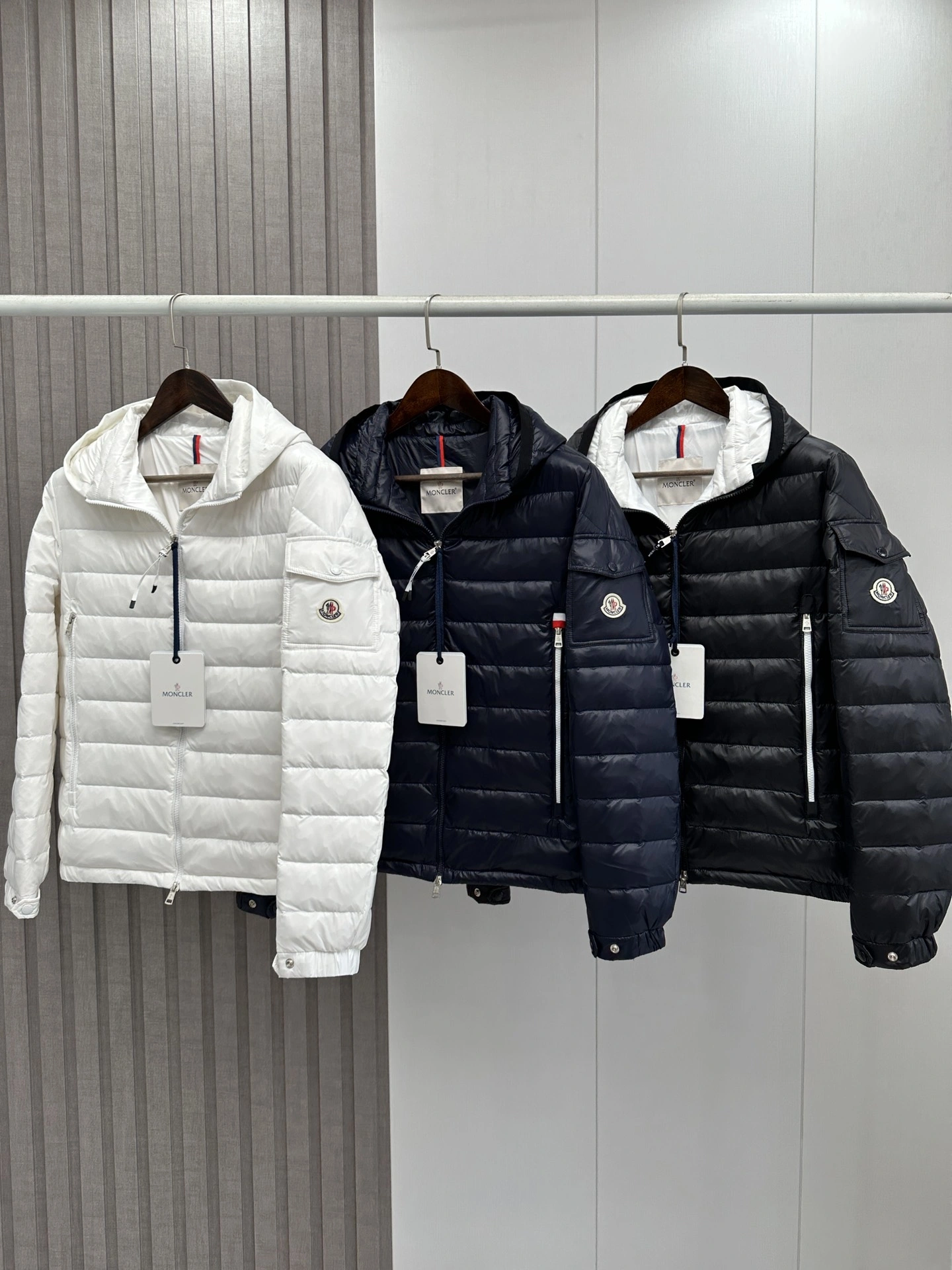 Moncler Down Jackets AllSeason 145568