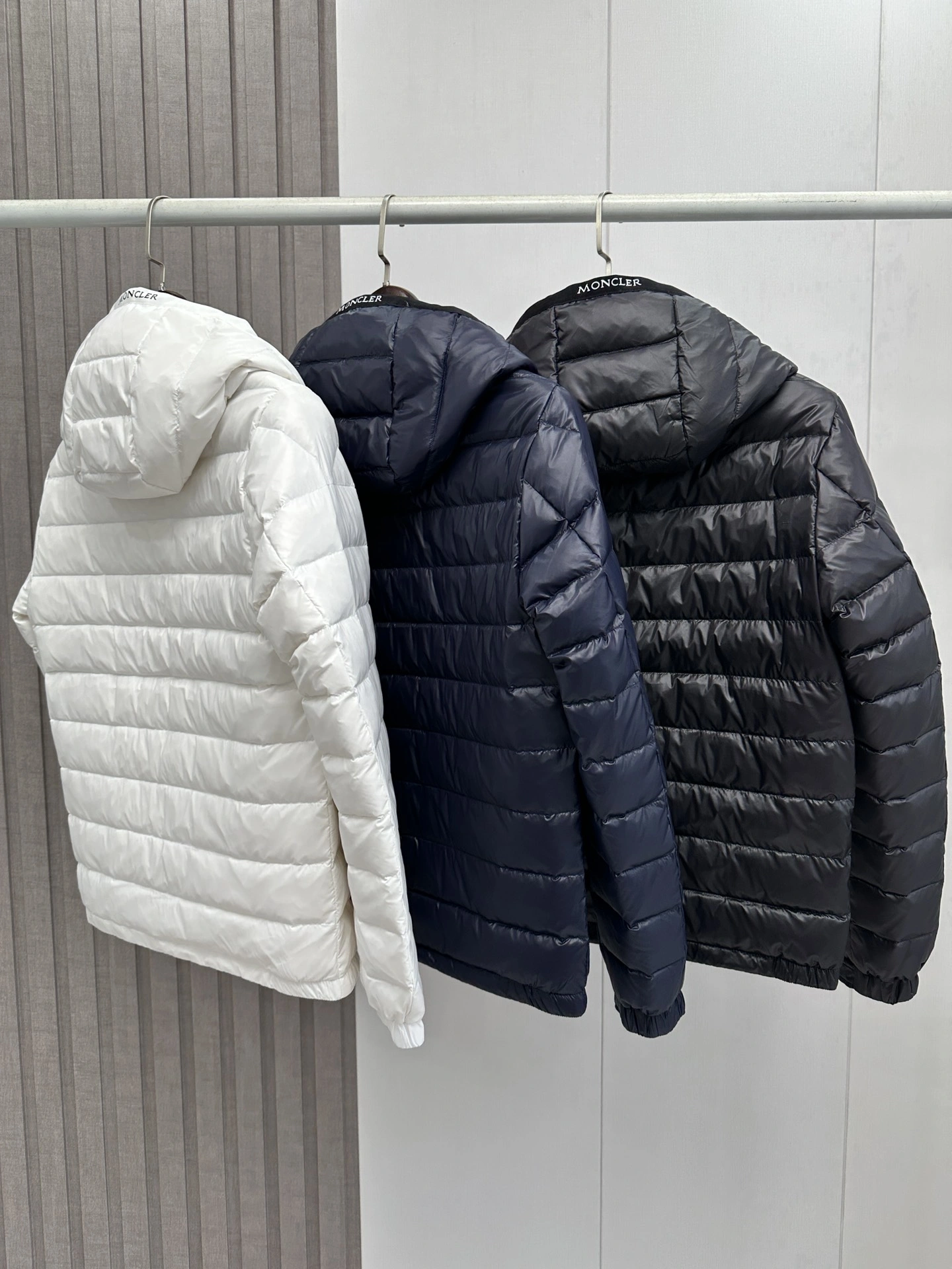 Moncler Down Jackets AllSeason 145568