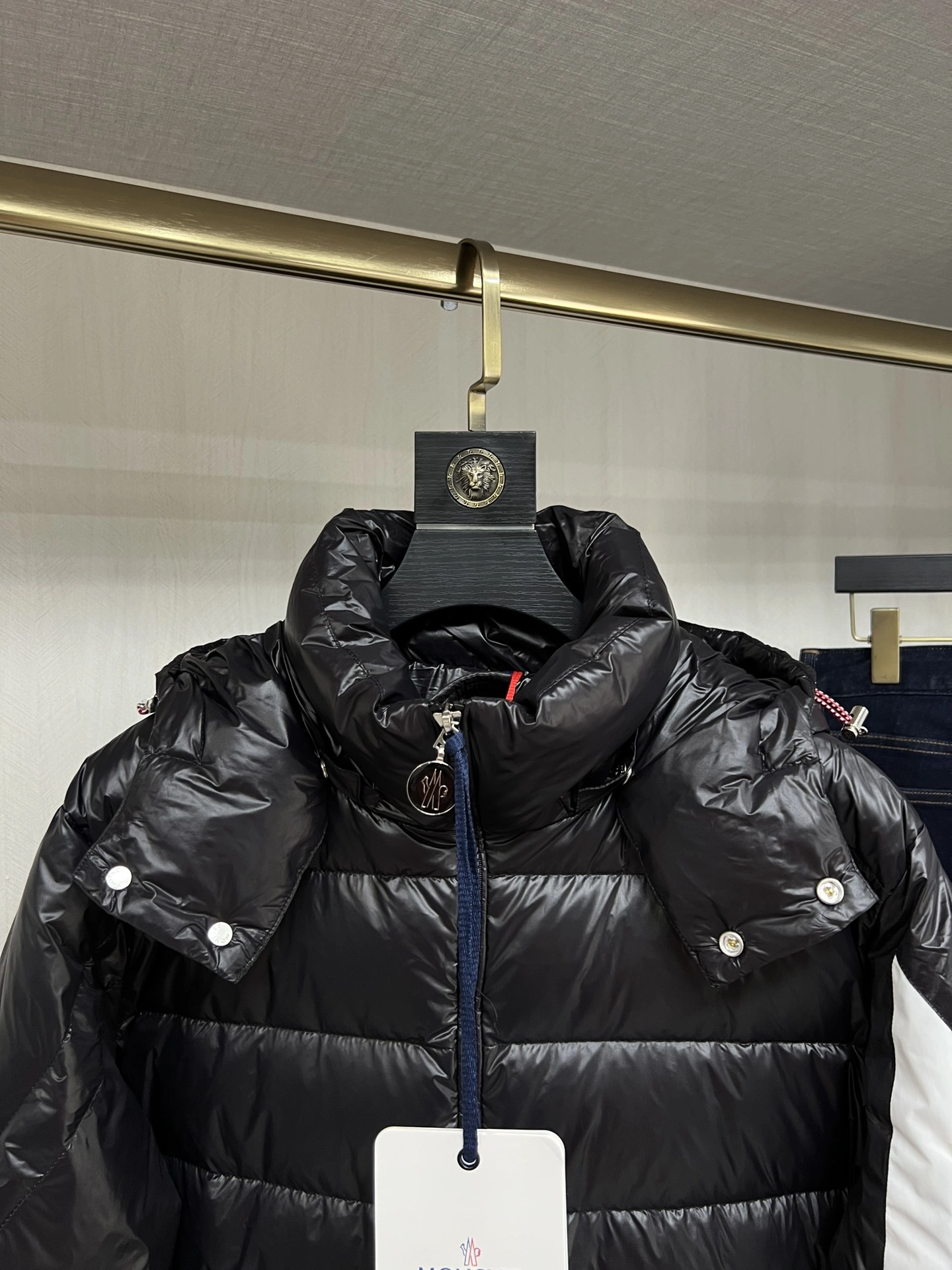 SmoothTexture Moncler Down Jackets 145567