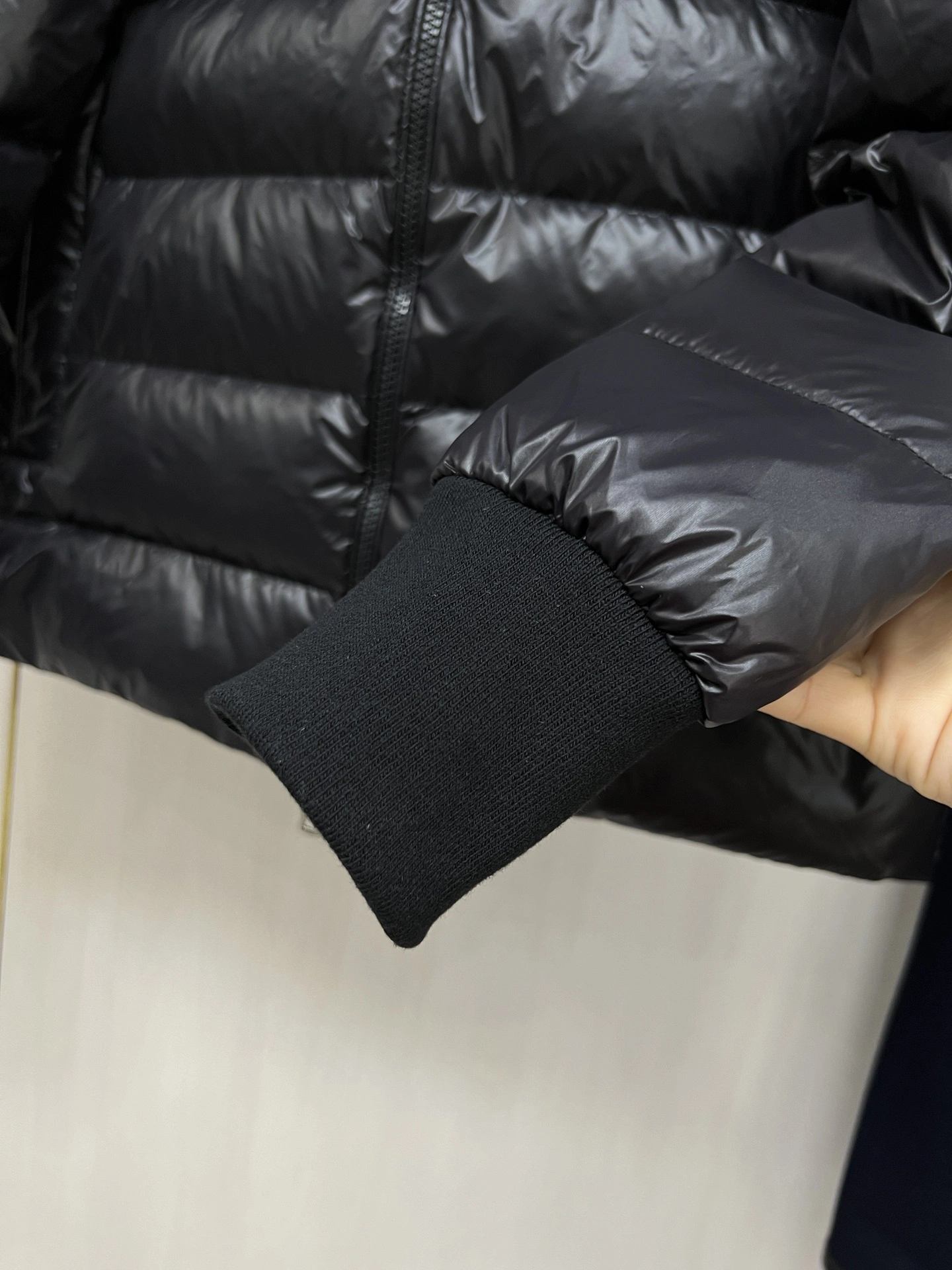 SmoothTexture Moncler Down Jackets 145567