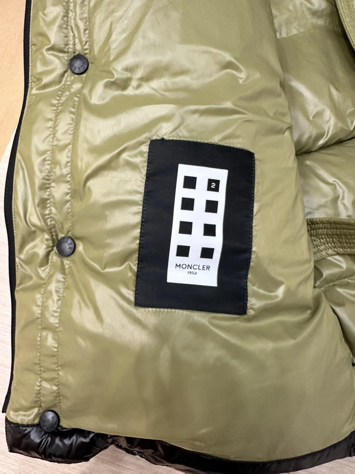 Seasonal Moncler Down Jackets 145561
