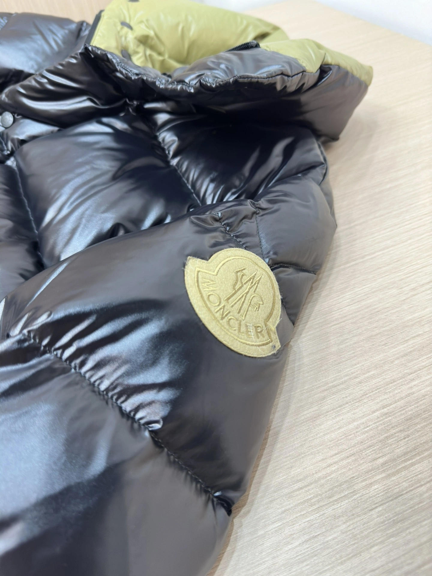 Seasonal Moncler Down Jackets 145561