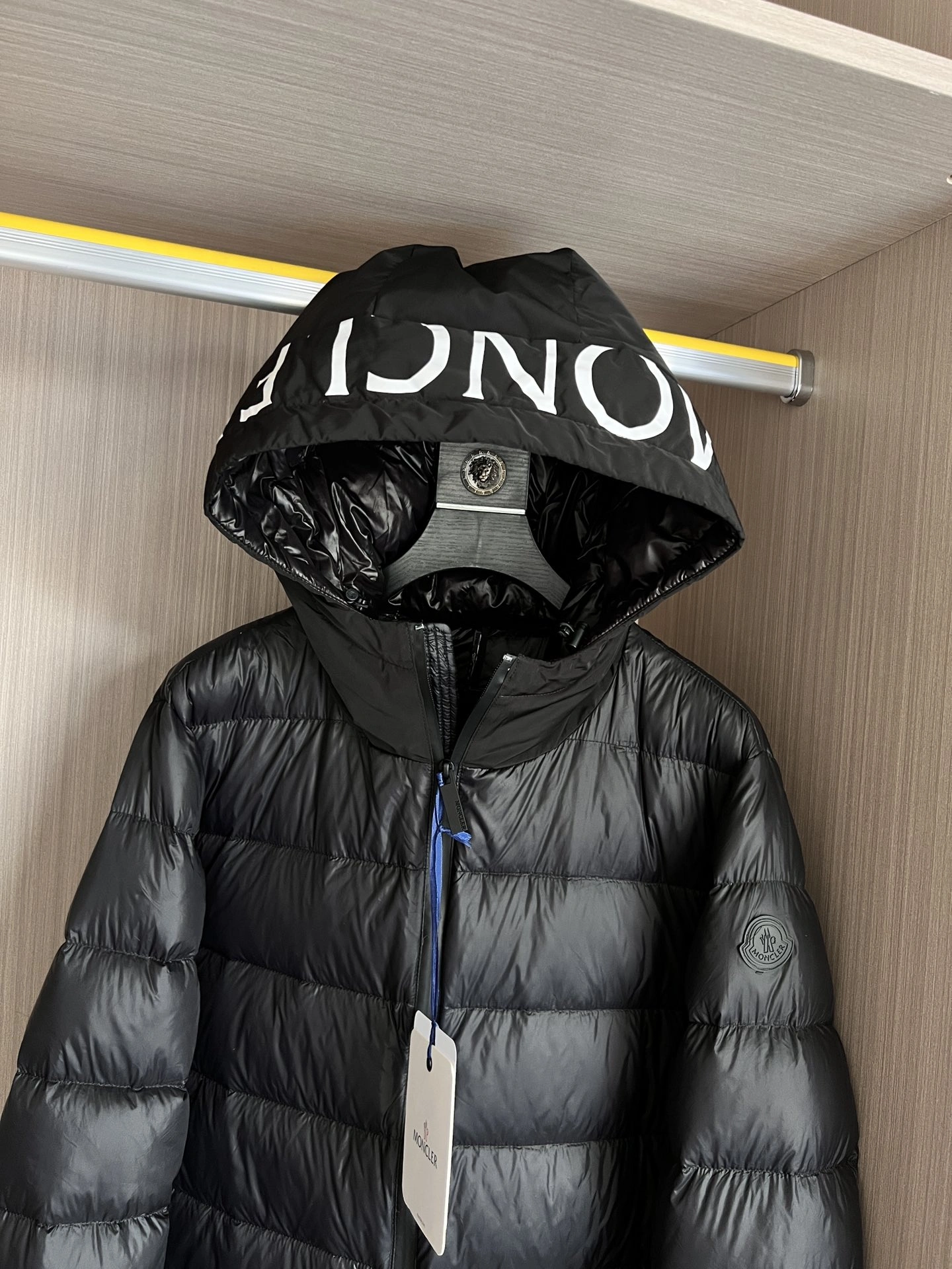 QuickDry Moncler Down Jackets 145560