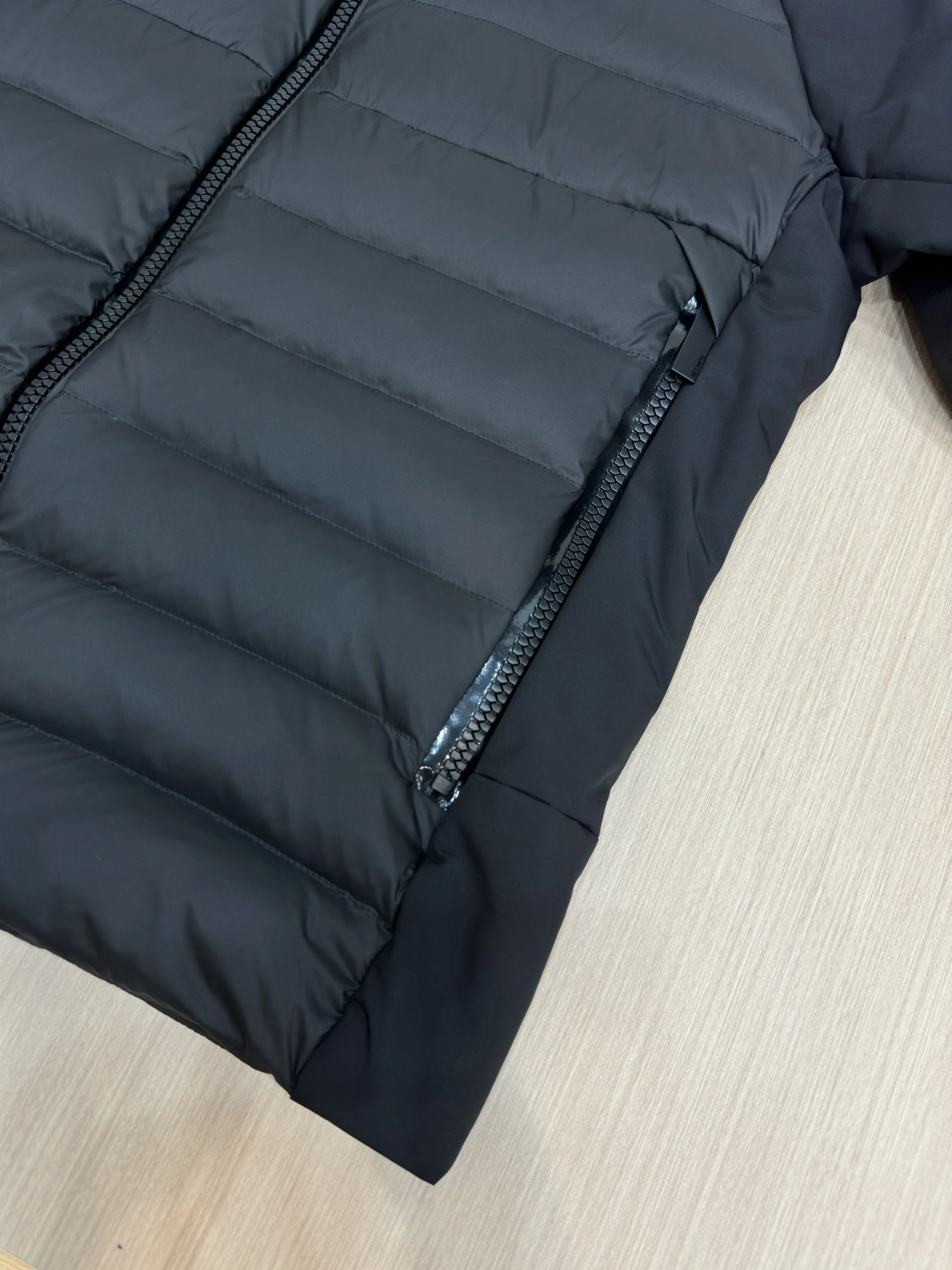 TimelessDesign Moncler Down Jackets 145559