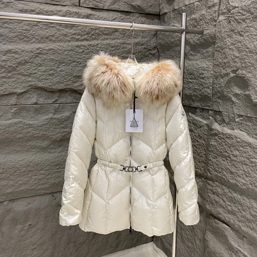 Moncler Down Jackets Packable 145555