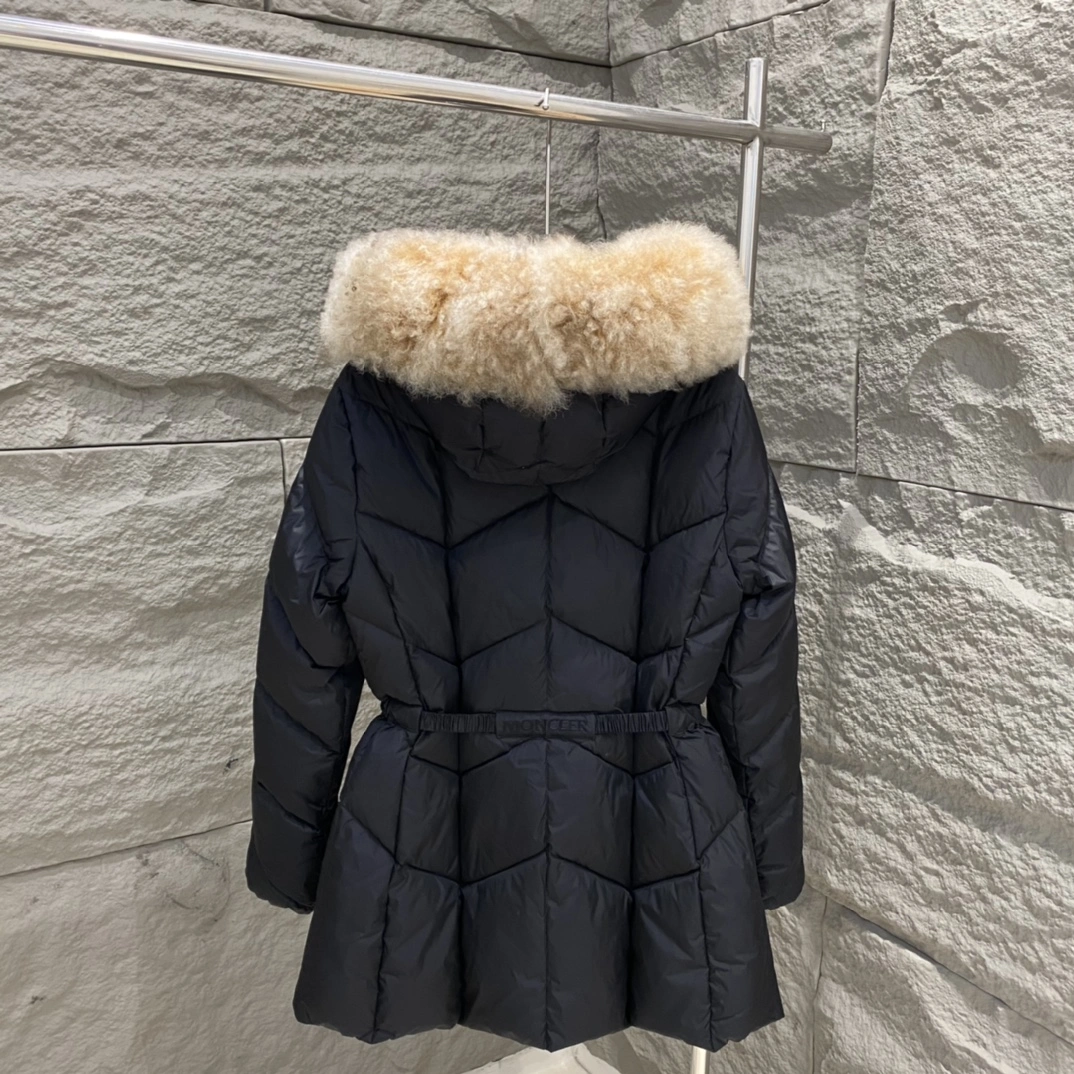 Casual Moncler Down Jackets 145538
