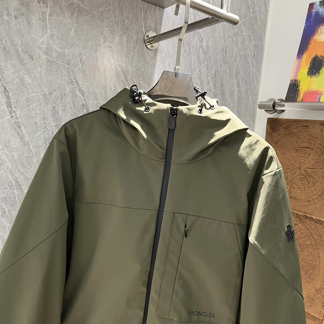 Popular Moncler Down Jackets 145550