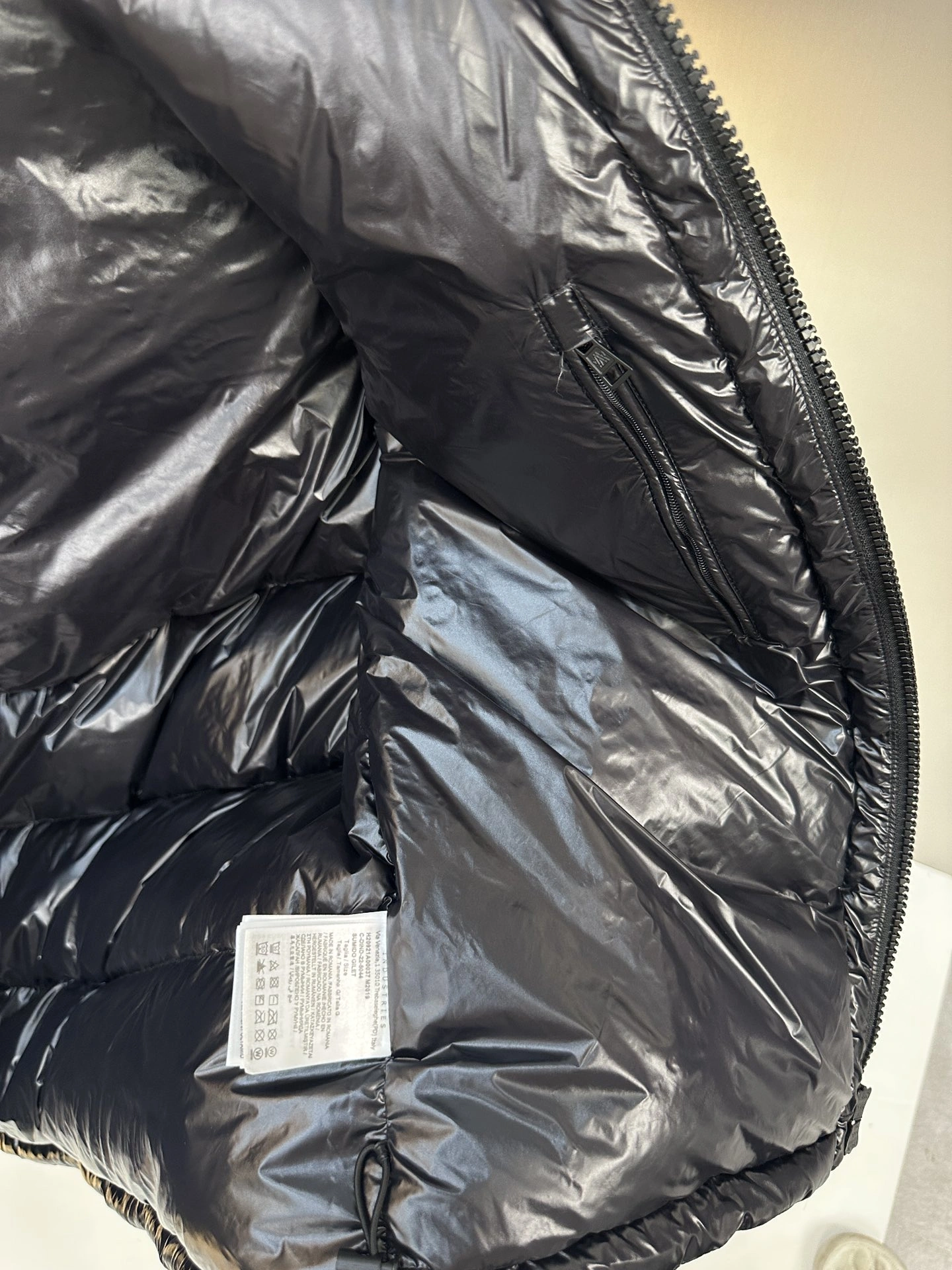 Moncler Down Jackets DailyWear 145544