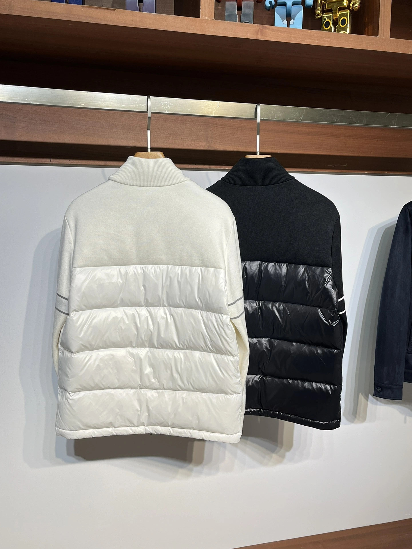 Affordable Moncler Down Jackets 145552