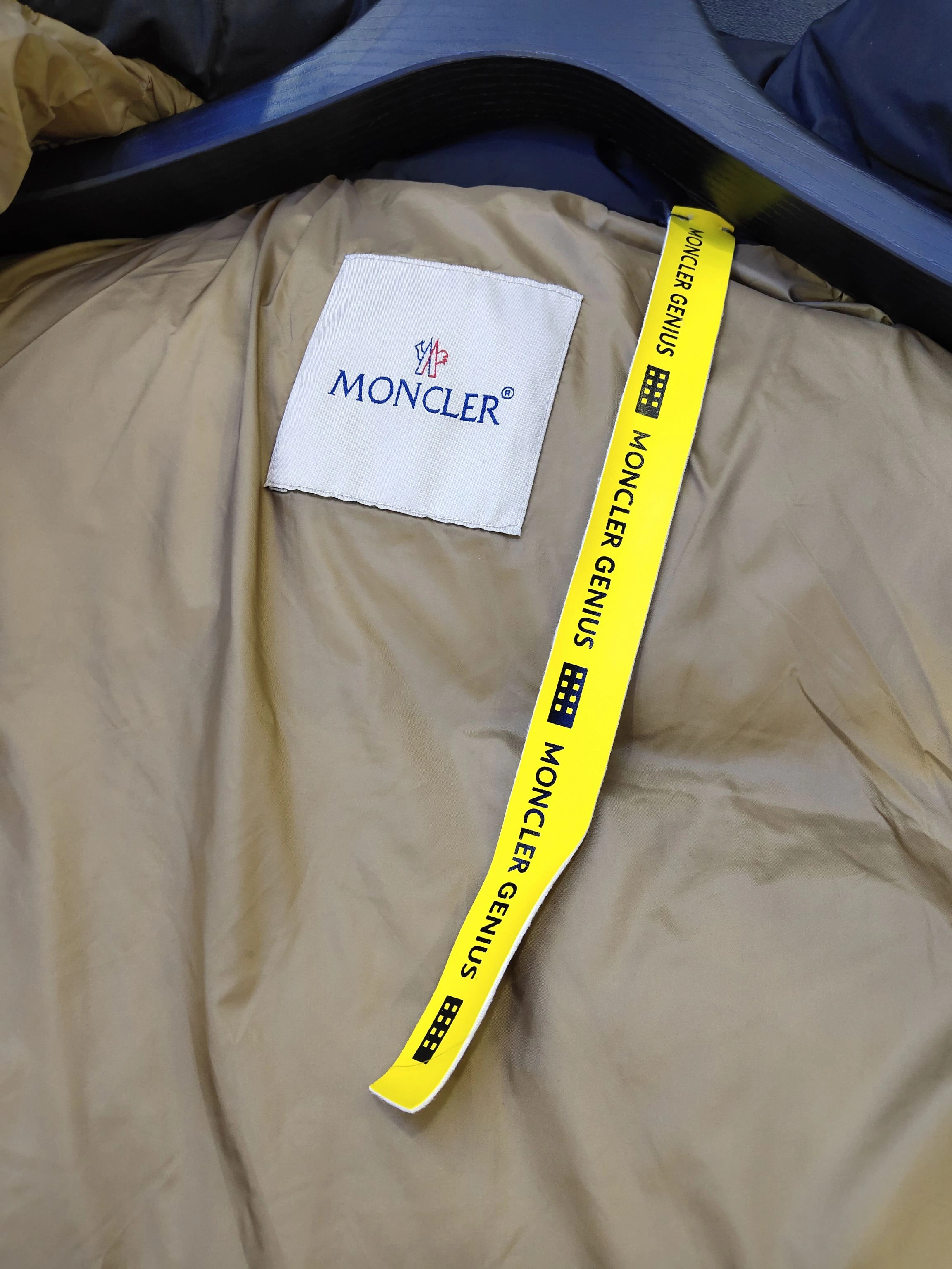 Moncler Down Jackets Attractive 145539