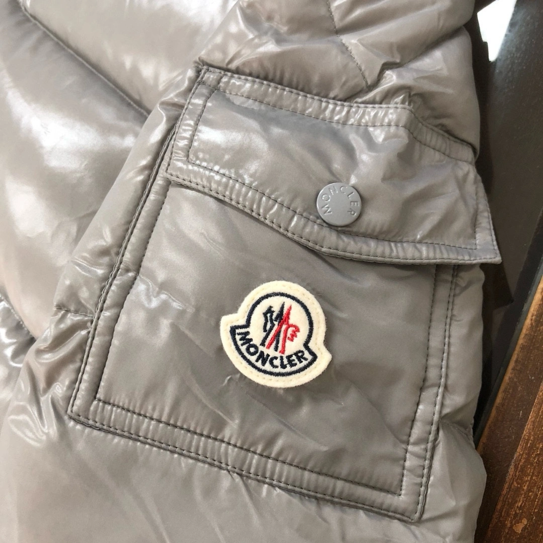 Moncler Down Jackets SmoothTexture 145554