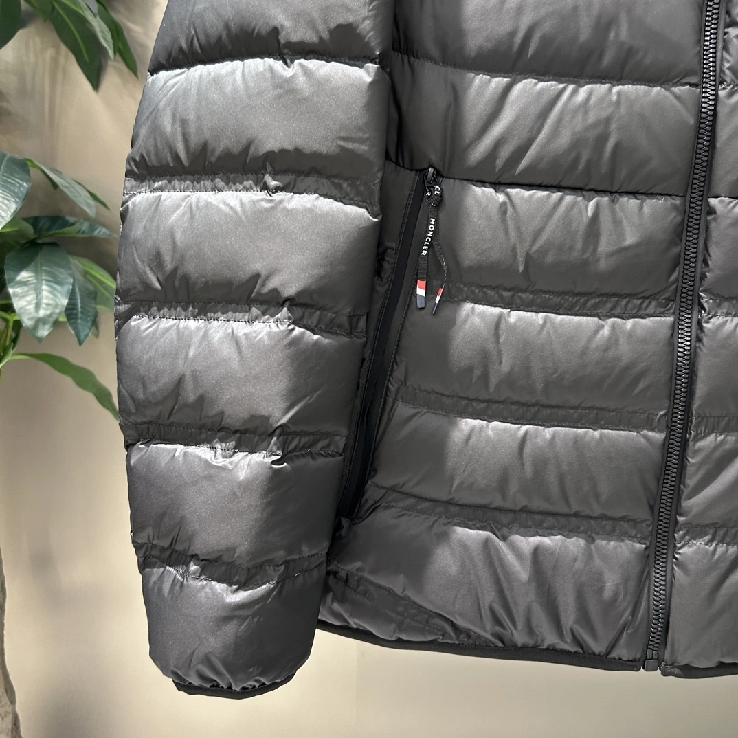 Affordable Moncler Down Jackets 145546