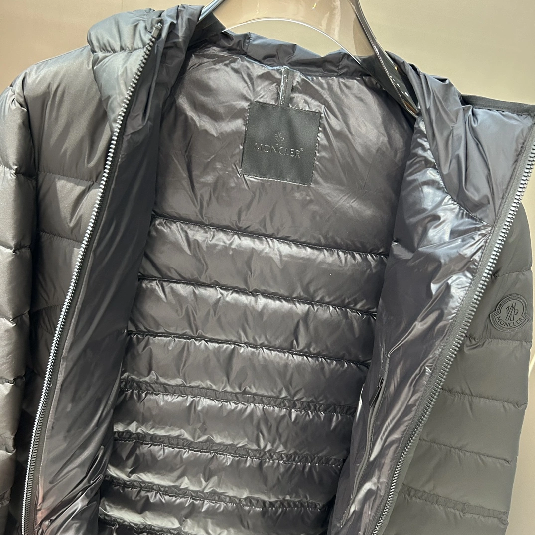 Affordable Moncler Down Jackets 145546