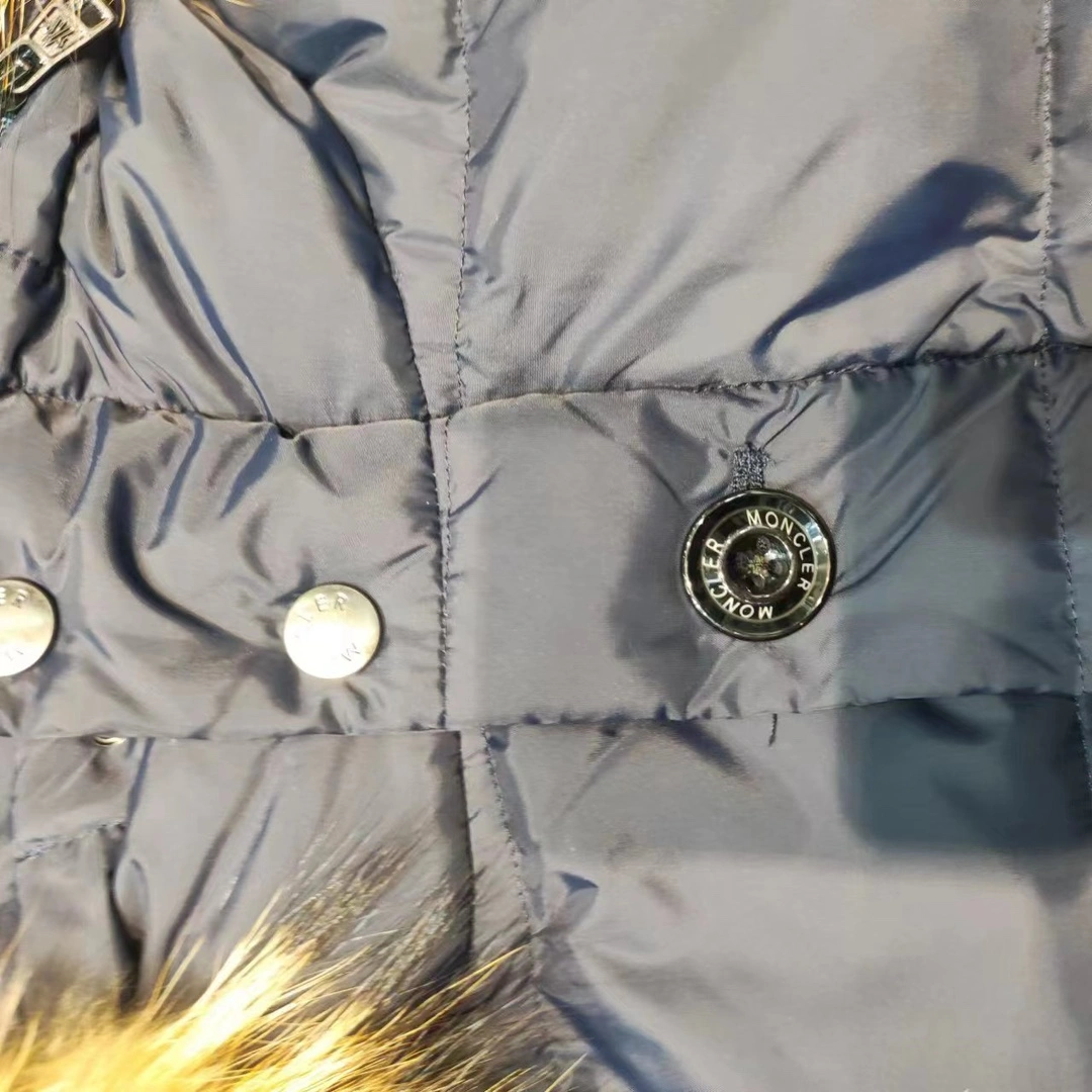 FreshLook Moncler Down Jackets 145547