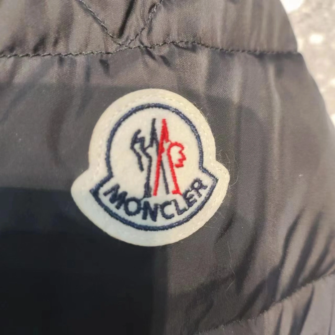 Moncler Down Jackets Refined 145528